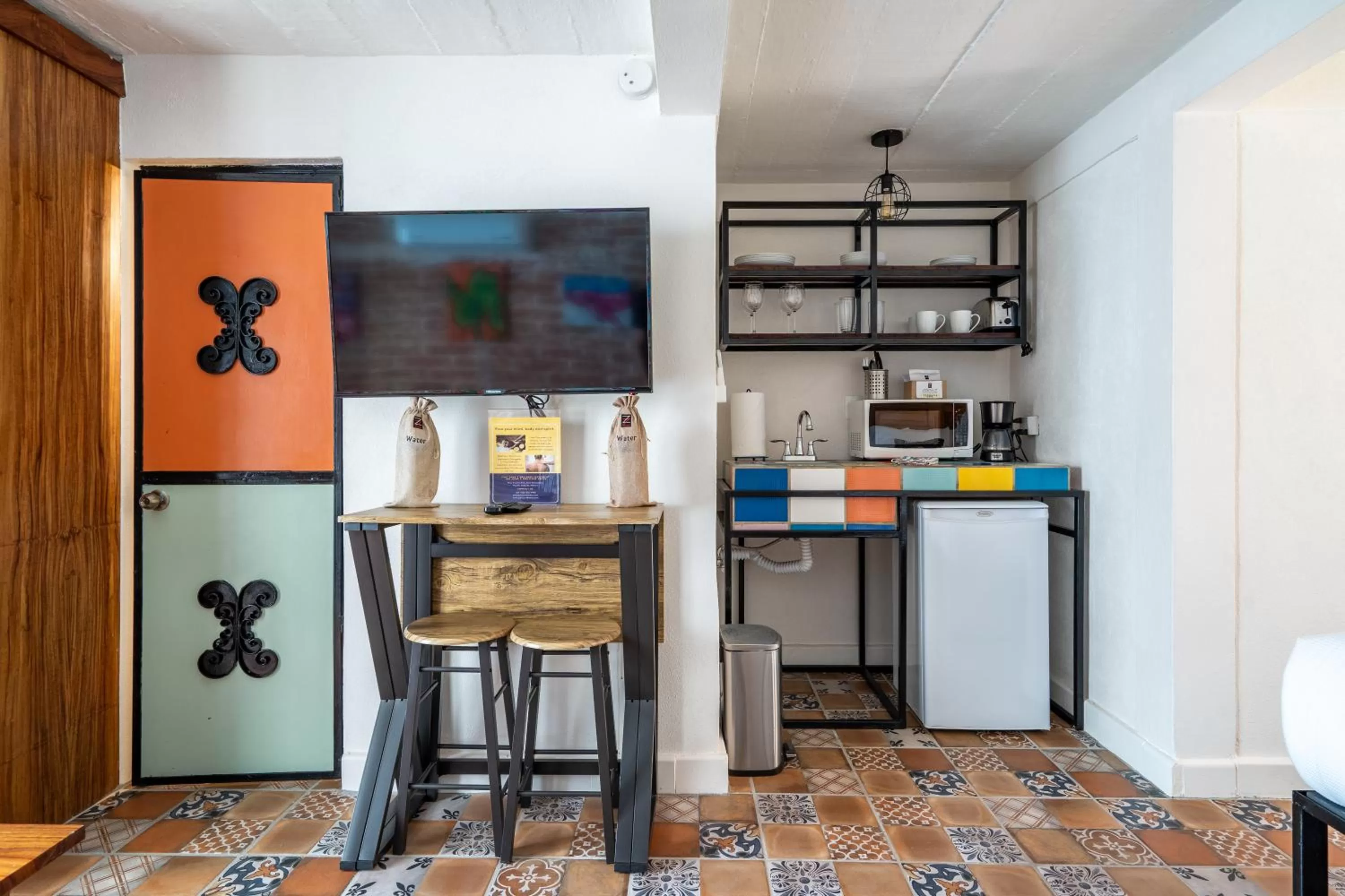 Kitchen or kitchenette in ZonaZ Boutique Hotel