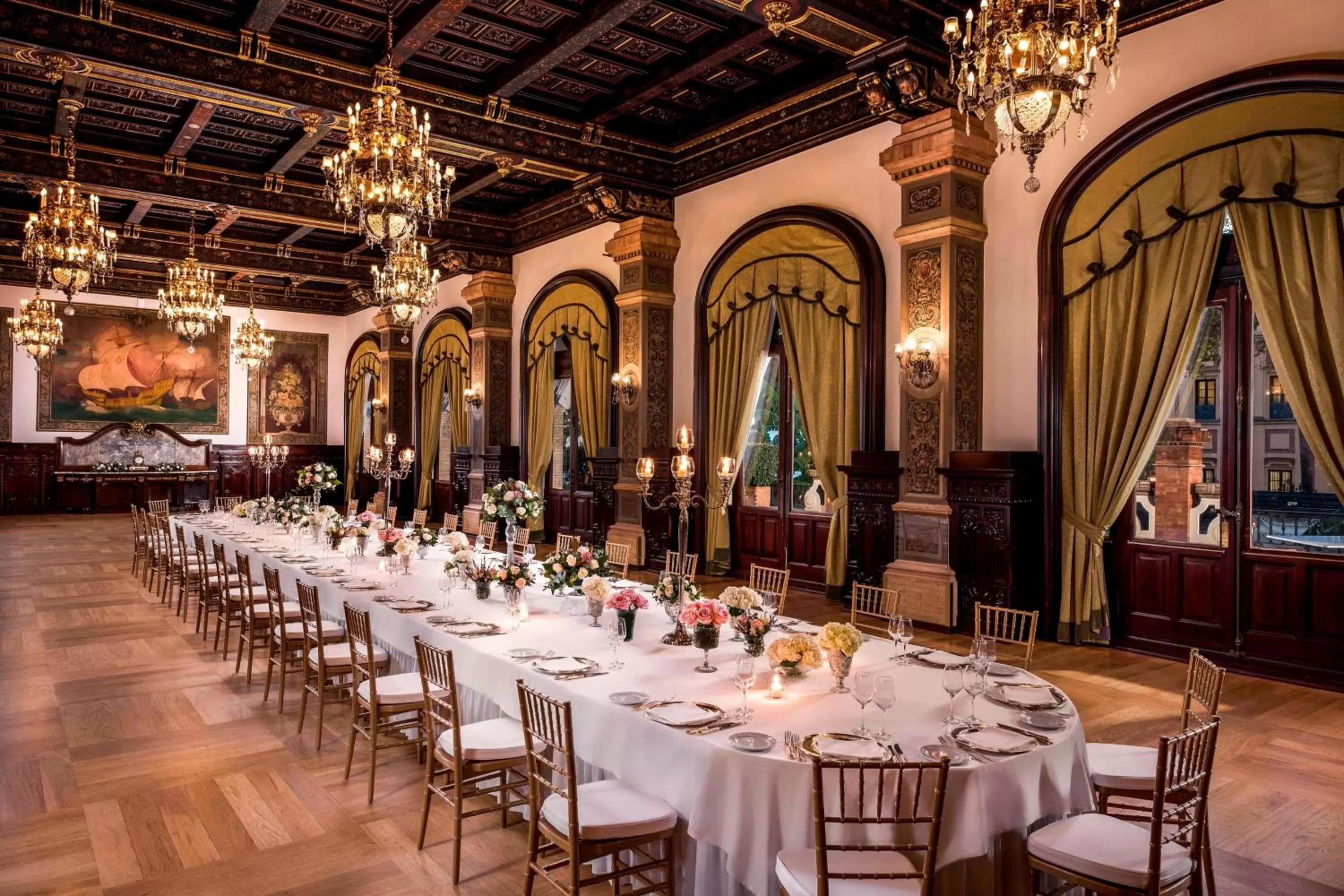 Meeting/conference room in Hotel Alfonso XIII, a Luxury Collection Hotel, Seville