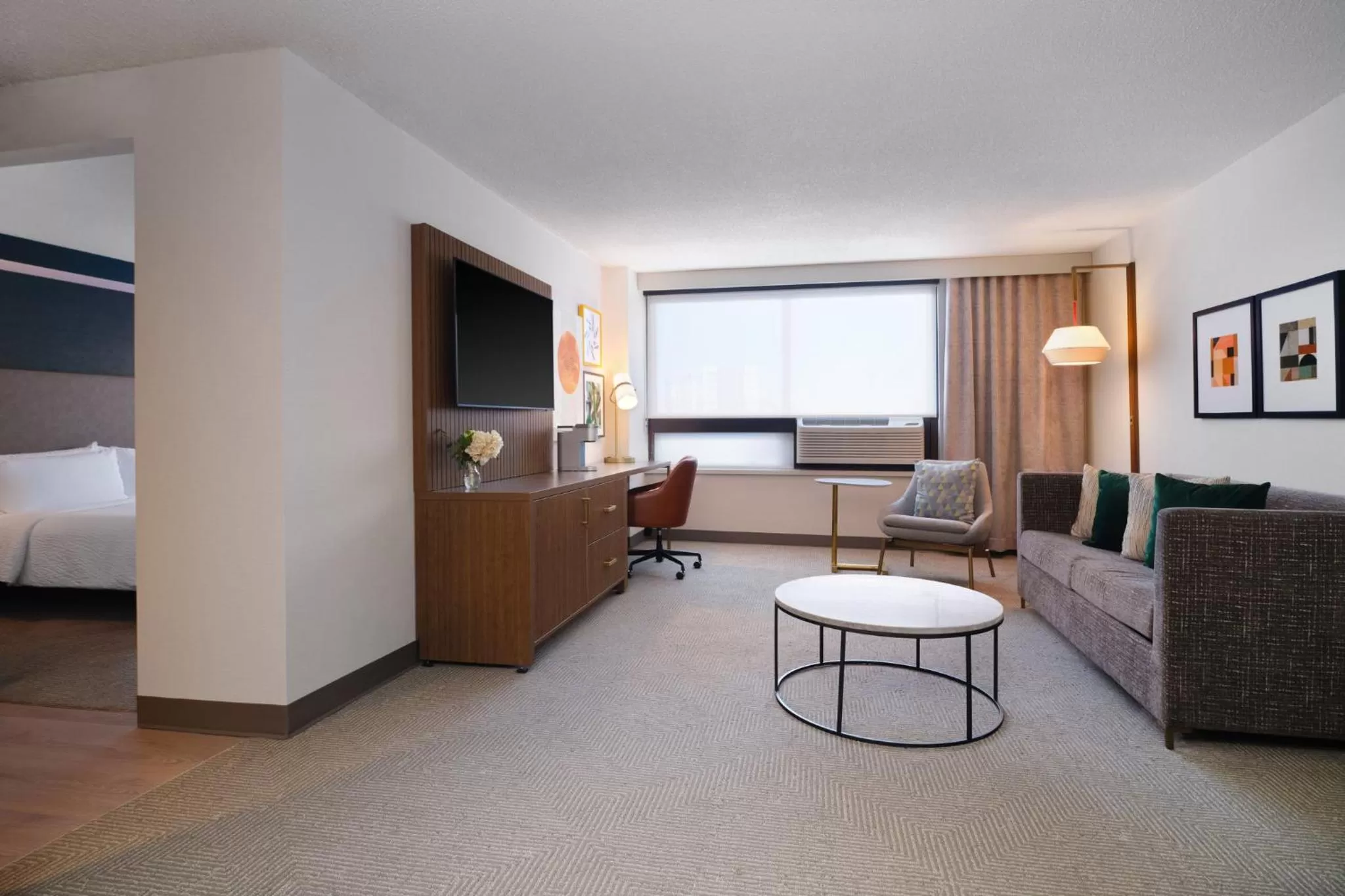 Photo of the whole room, Bed in Holiday Inn Chicago O'Hare - Rosemont by IHG