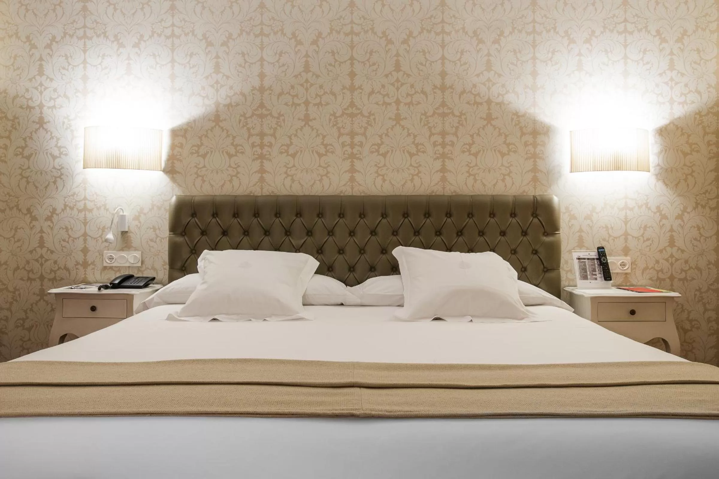 Decorative detail, Bed in Hotel Carlton