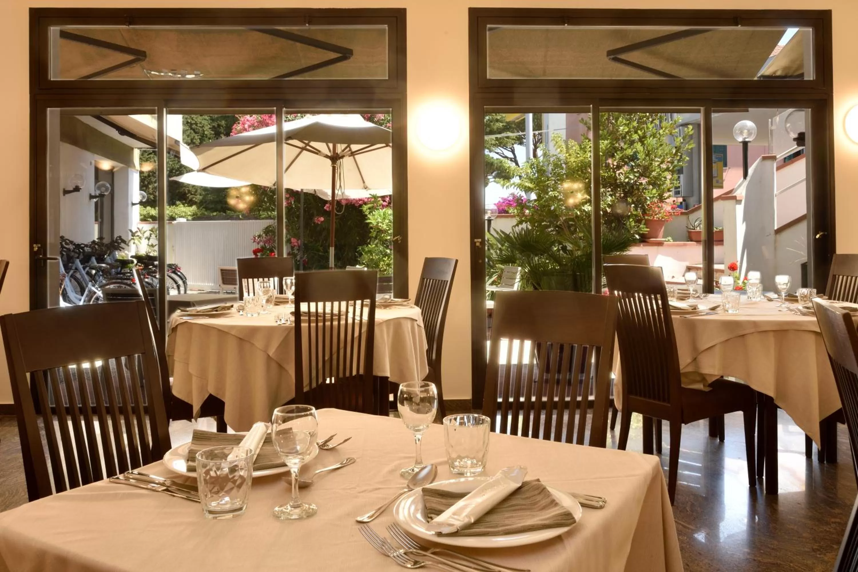 Restaurant/places to eat in Hotel Diano Marina Mhotelsgroup