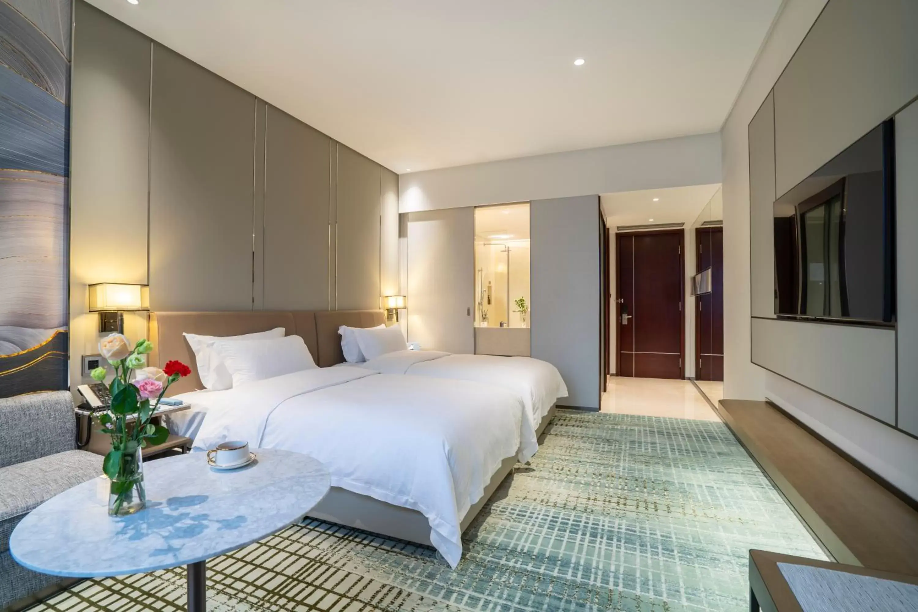 Comfort Twin Room in Victoria Hotel Guangzhou Zhujiang New Town - Free shuttle bus during Canton Fair period Comfort Twin Room in Victoria Hotel Guangzhou Zhujiang New Town - Free shuttle bus during Canton Fair period