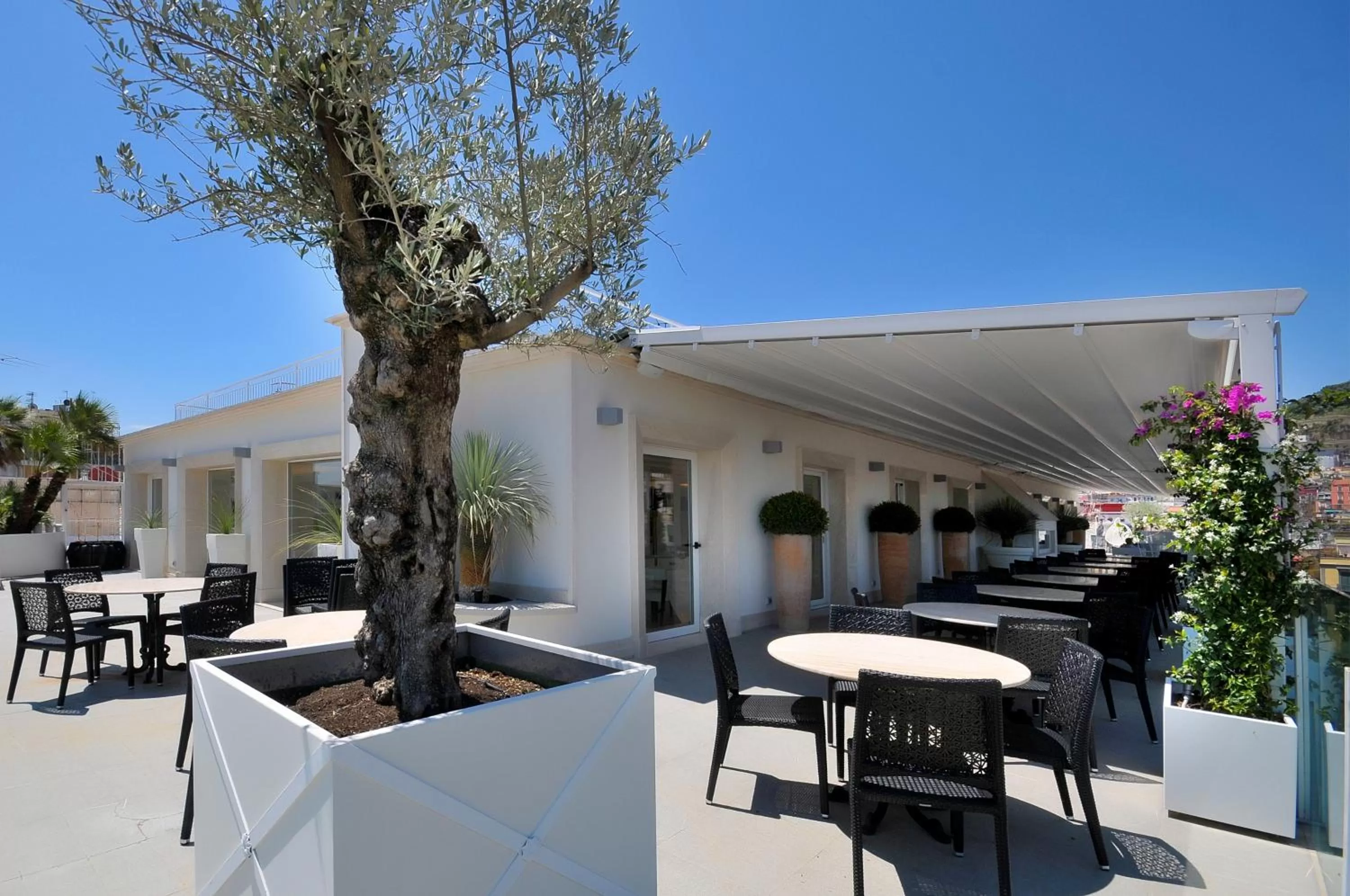 Day in Grand Hotel Oriente