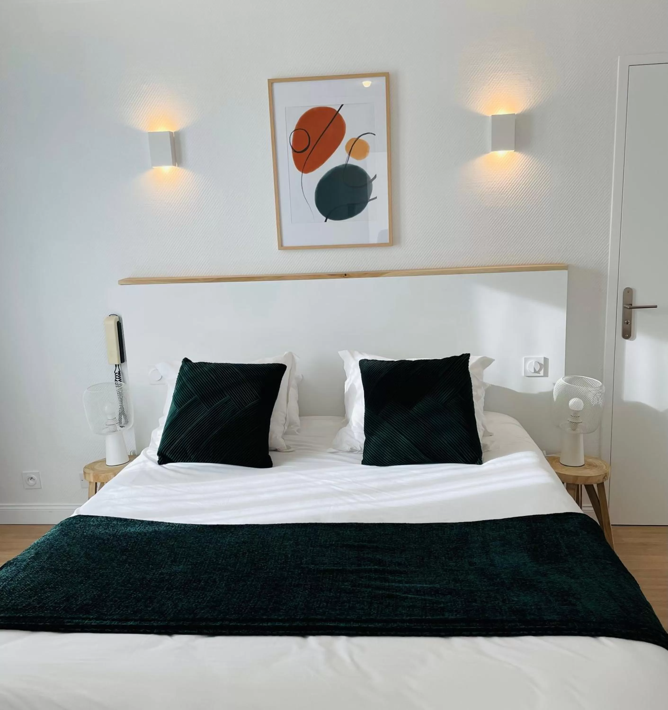 Bed in Hôtel Porte Mars - Reims Gare Centre Arena