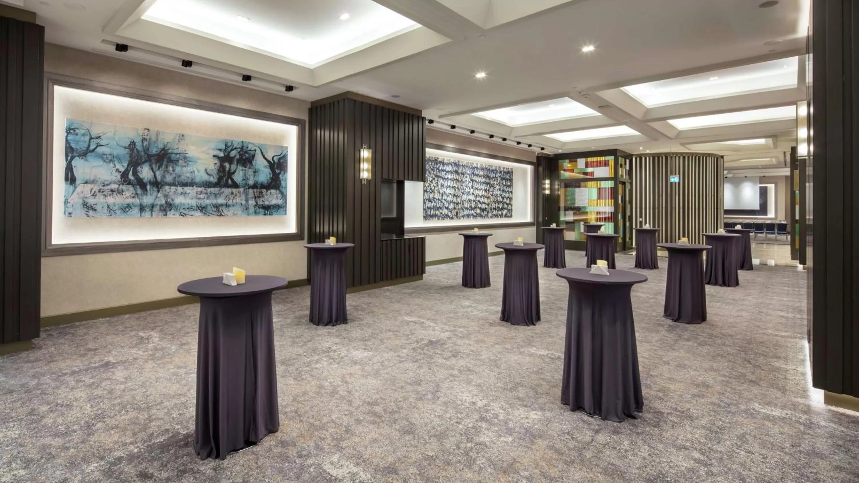 Dining area in Hilton Istanbul Maslak
