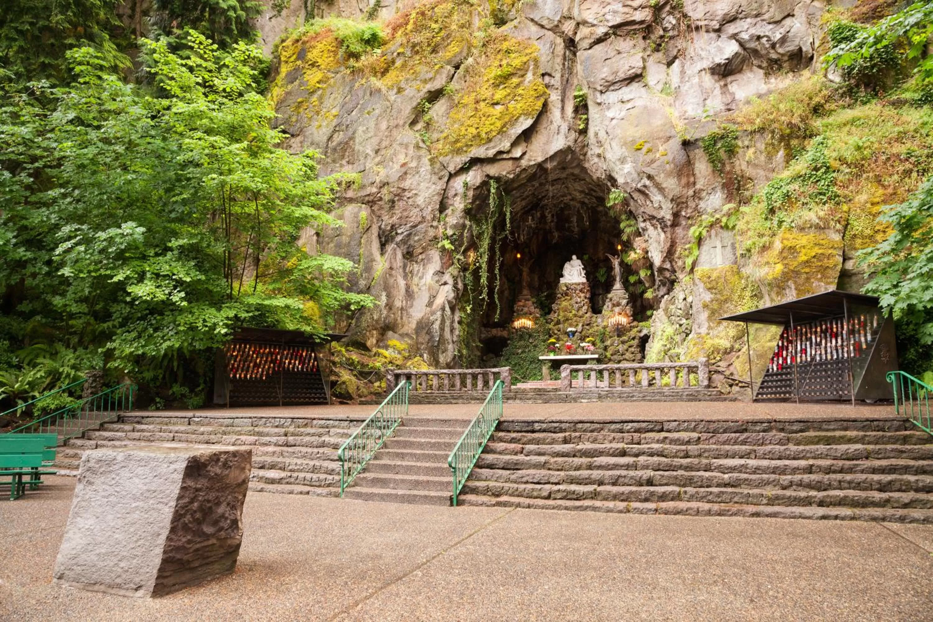 Day in Super 8 by Wyndham Portland Airport