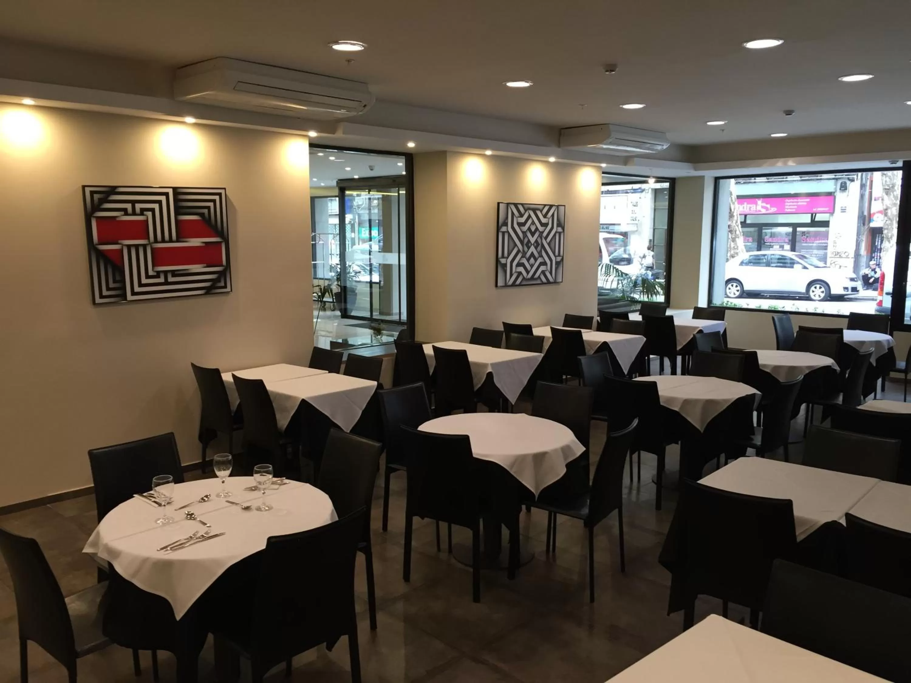 Restaurant/places to eat in Crystal Tower