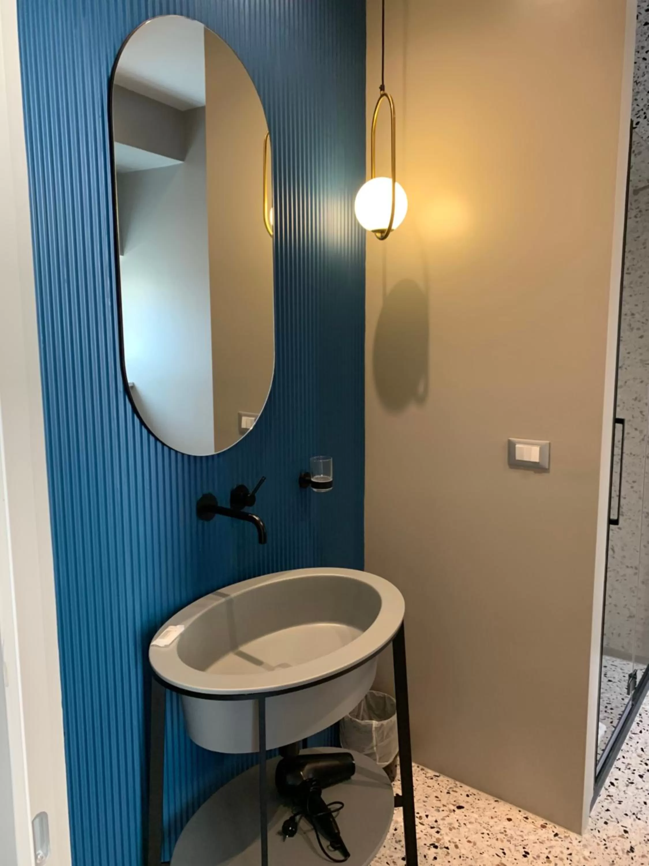 Bathroom in Luciani 33 luxury rooms