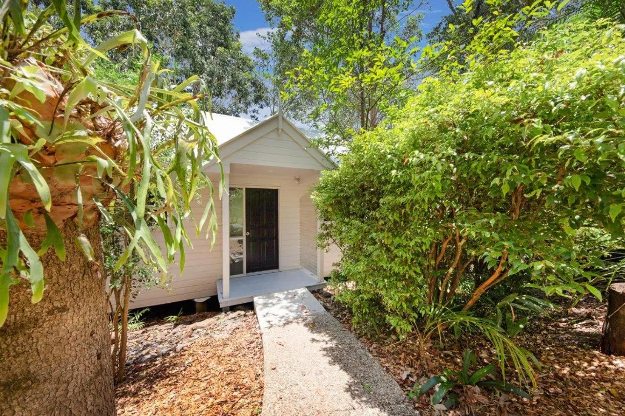 Facade/entrance in Clouds Montville