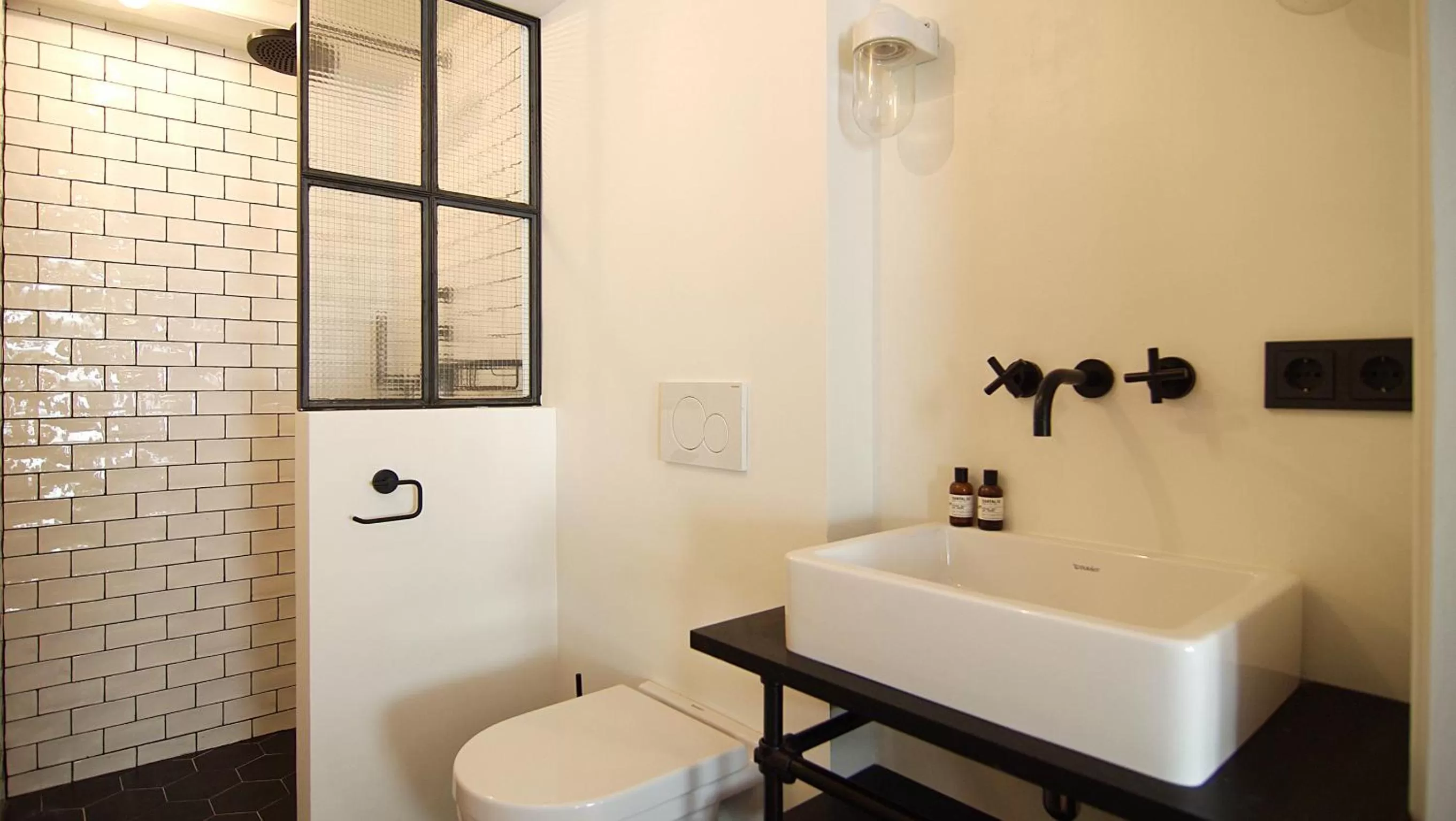 Toilet in The Bolster