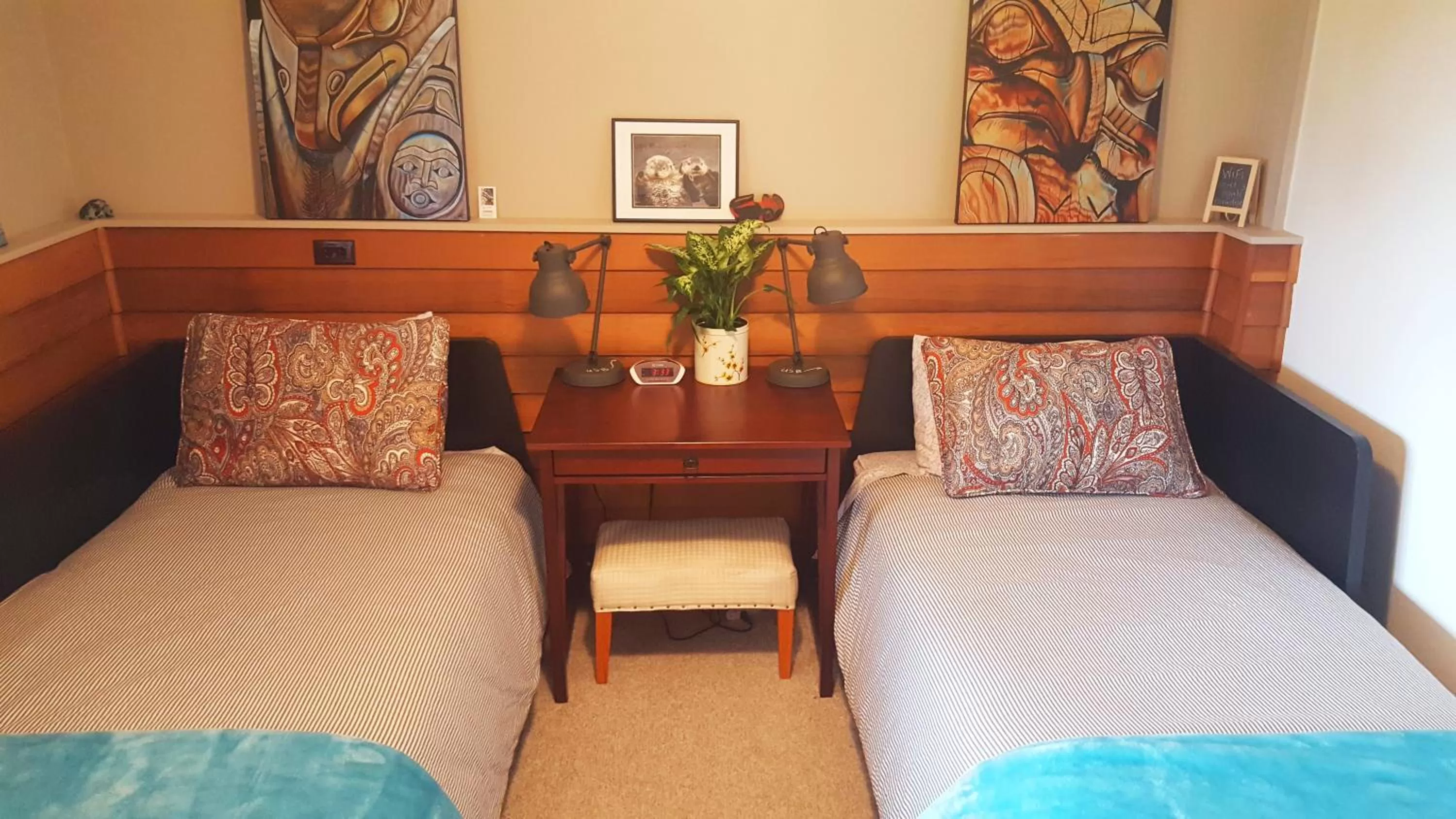 Bed in Secret Beach B&B Suites