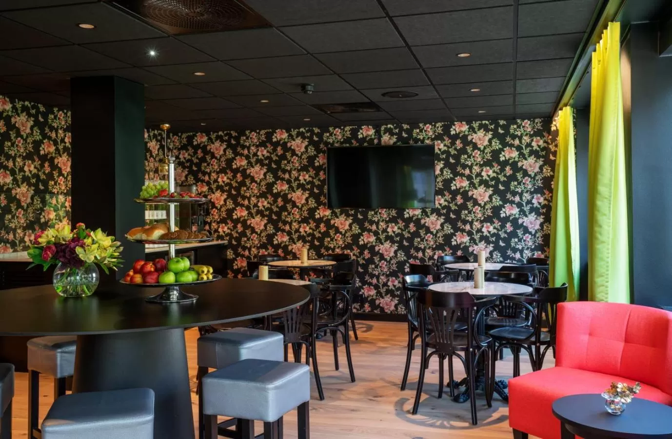 Seating area in Thon Hotel Gyldenløve