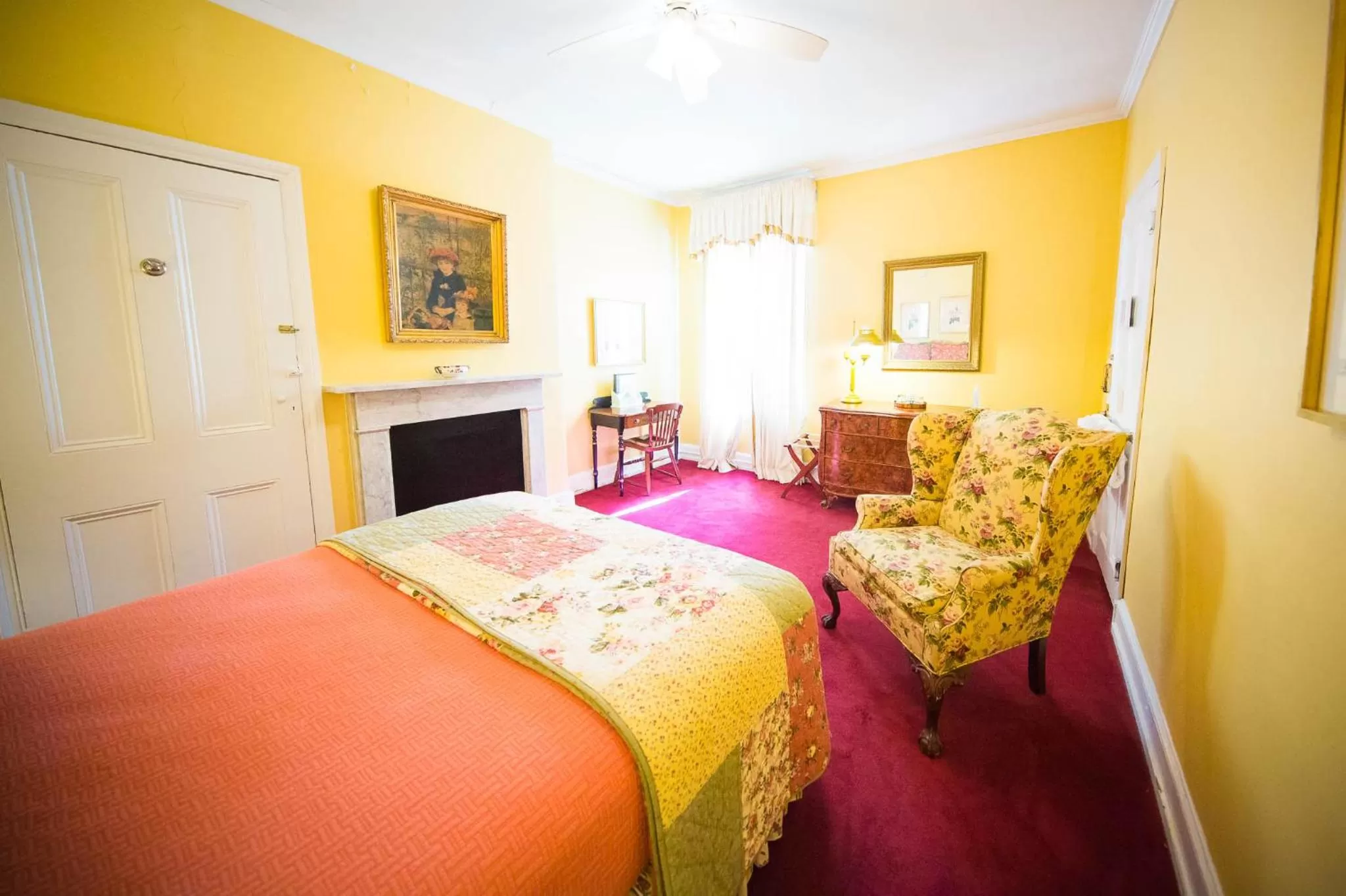 Photo of the whole room, Bed in La Reserve Bed and Breakfast