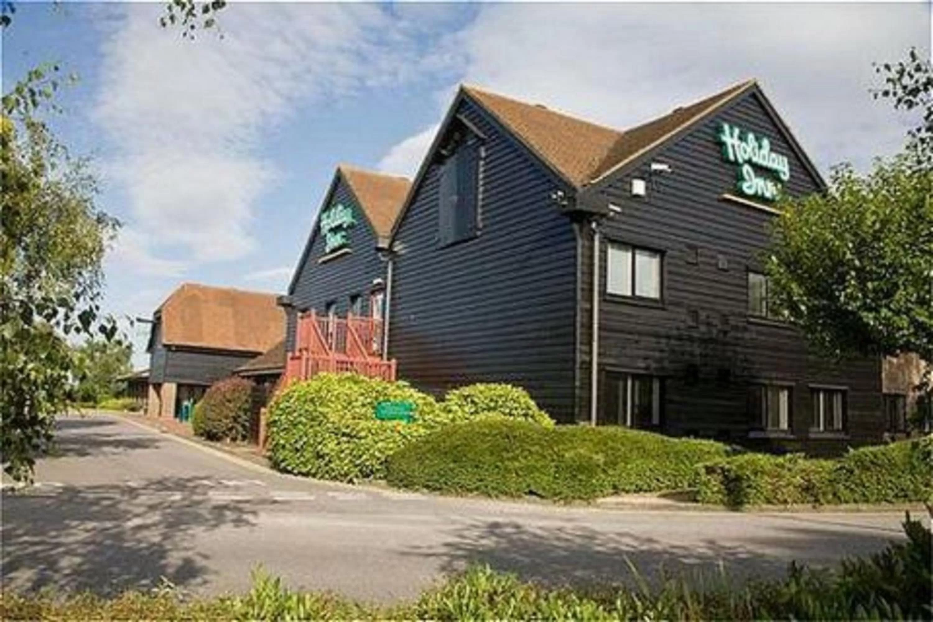 Property building in Holiday Inn Maidstone-Sevenoaks by IHG