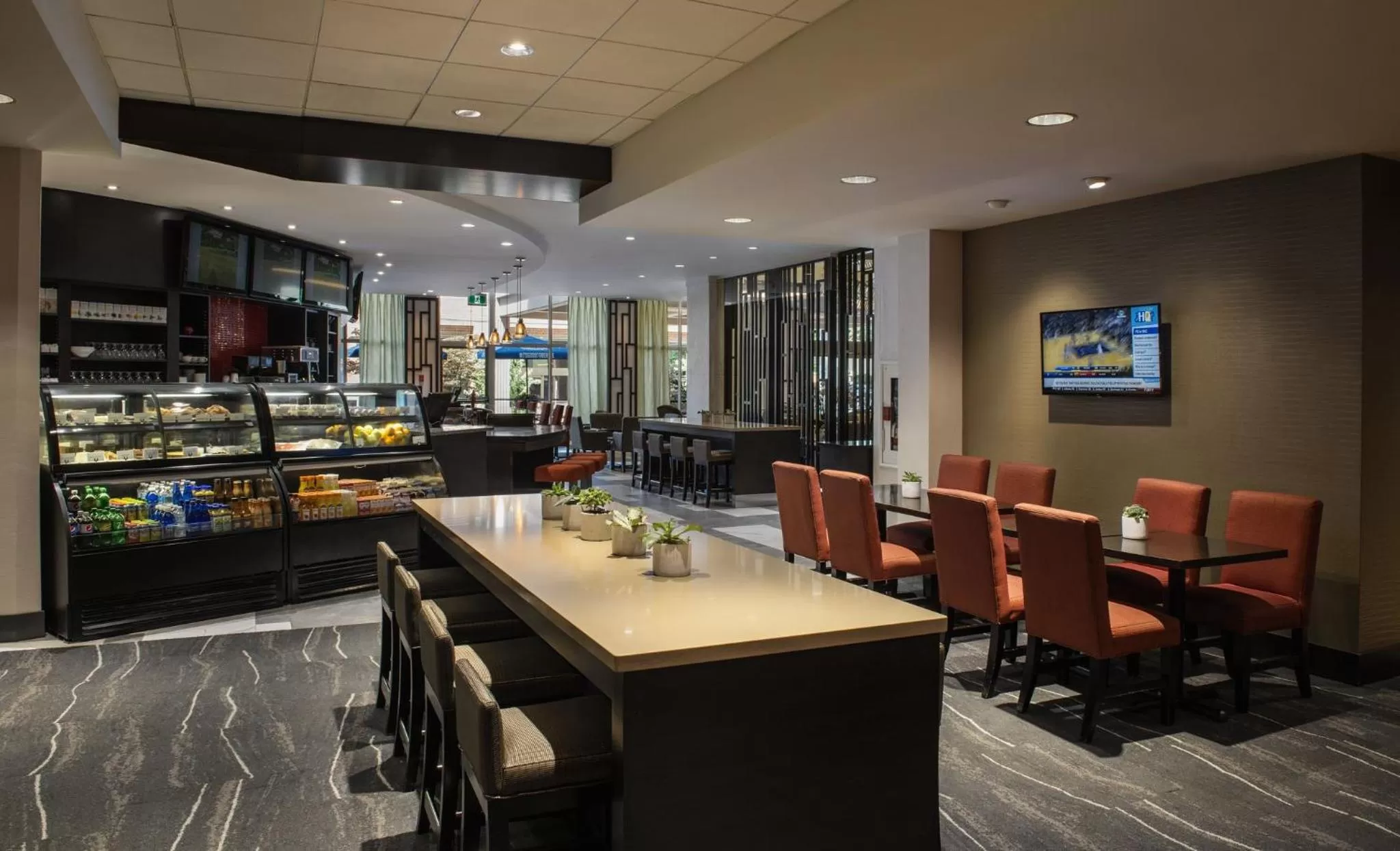 Restaurant/places to eat in Holiday Inn & Suites Vancouver Downtown by IHG