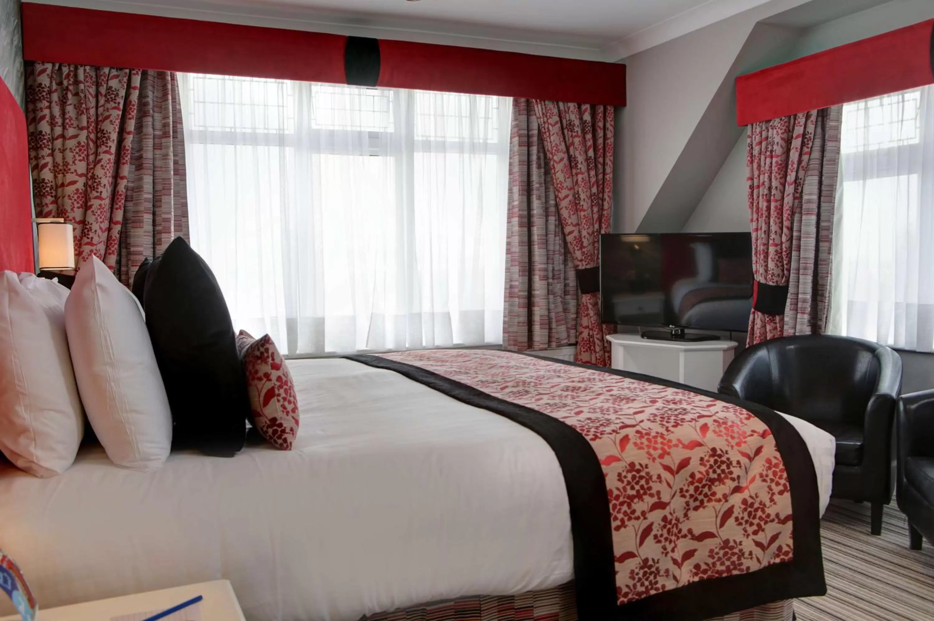 Bed in Burlington Hotel, BW Premier Collection by Best Western