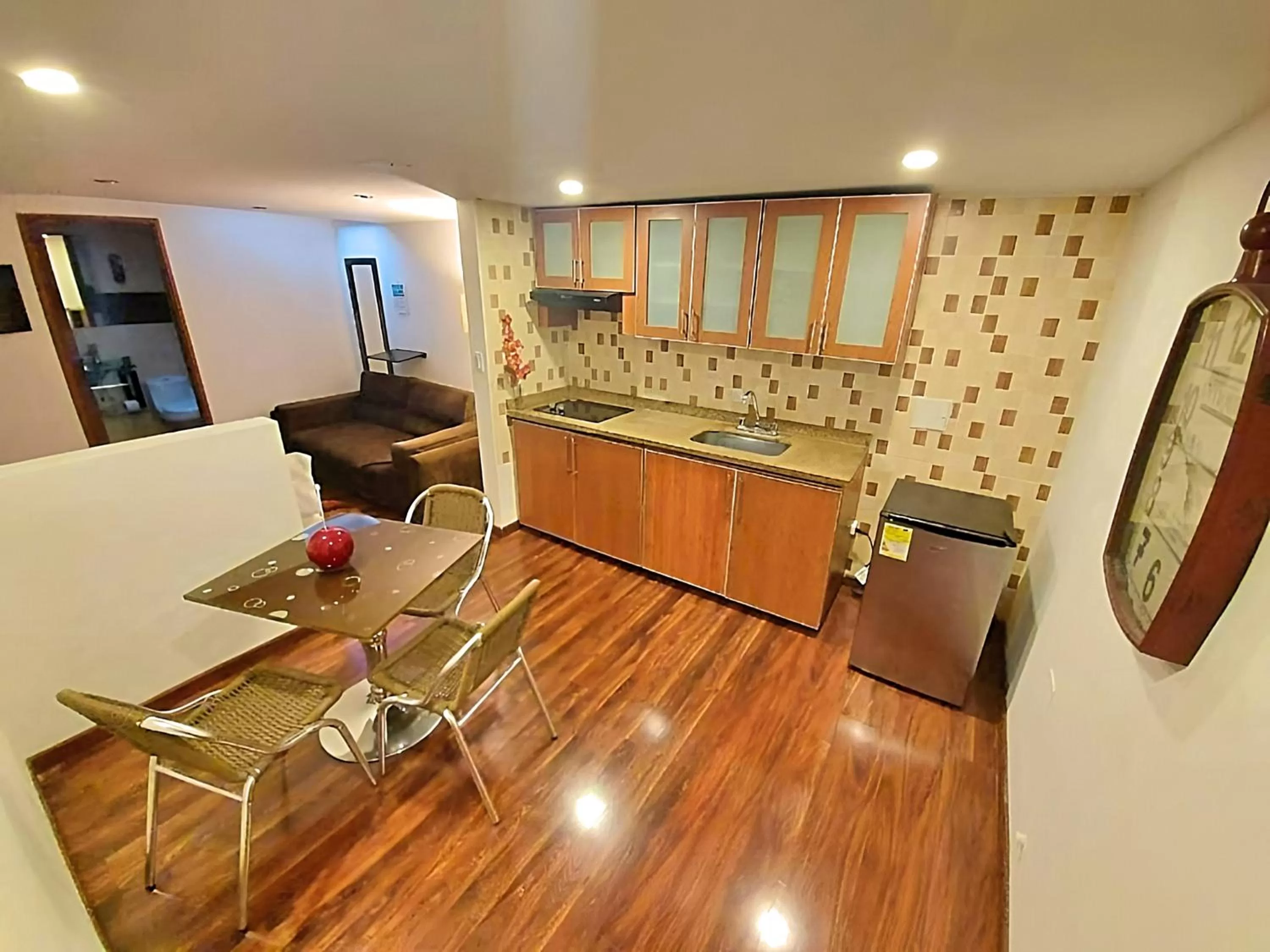 Photo of the whole room, Kitchen/Kitchenette in Hotel Santa Cruz Bogotá