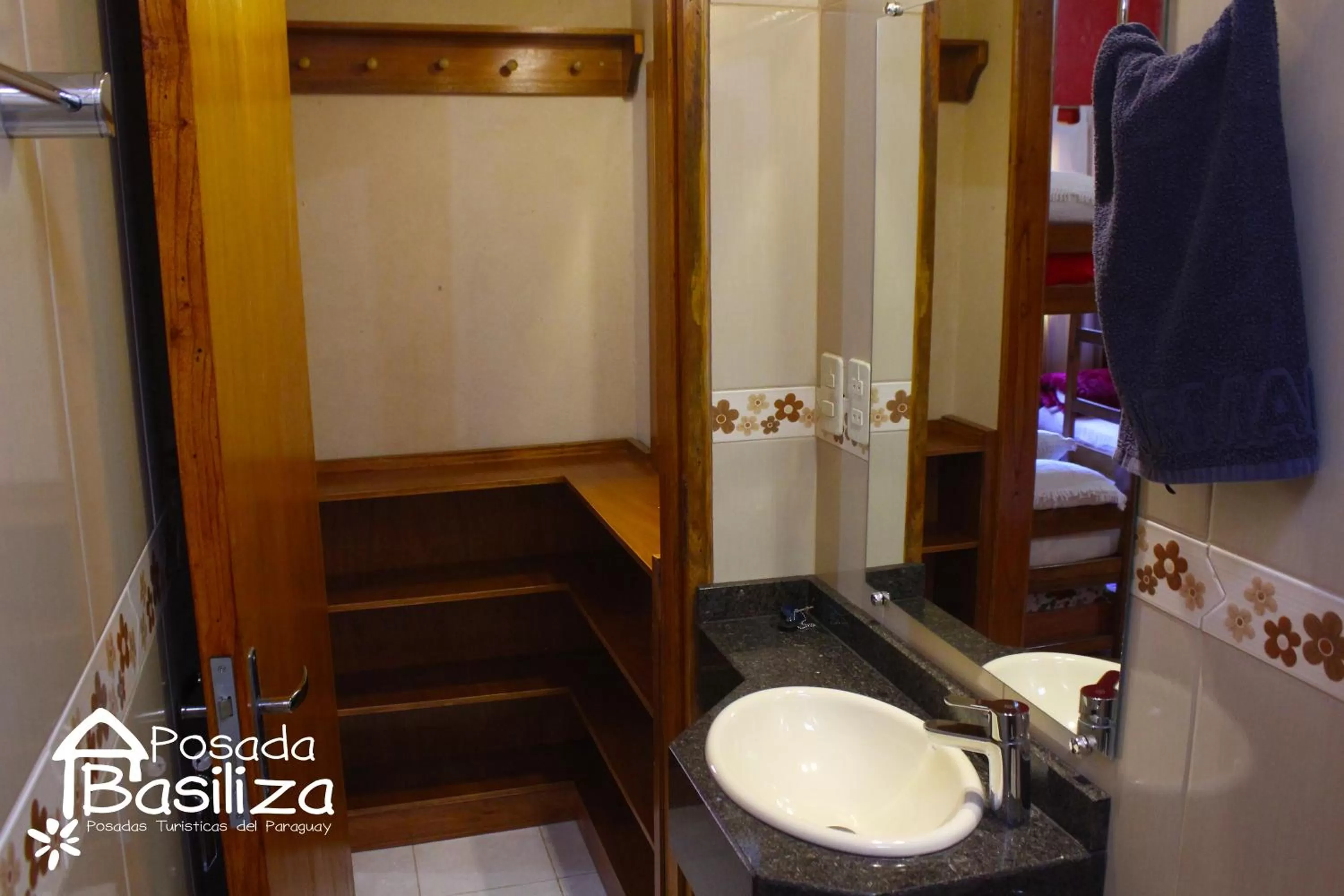 Bathroom in Posada Basiliza, Encarnación PY