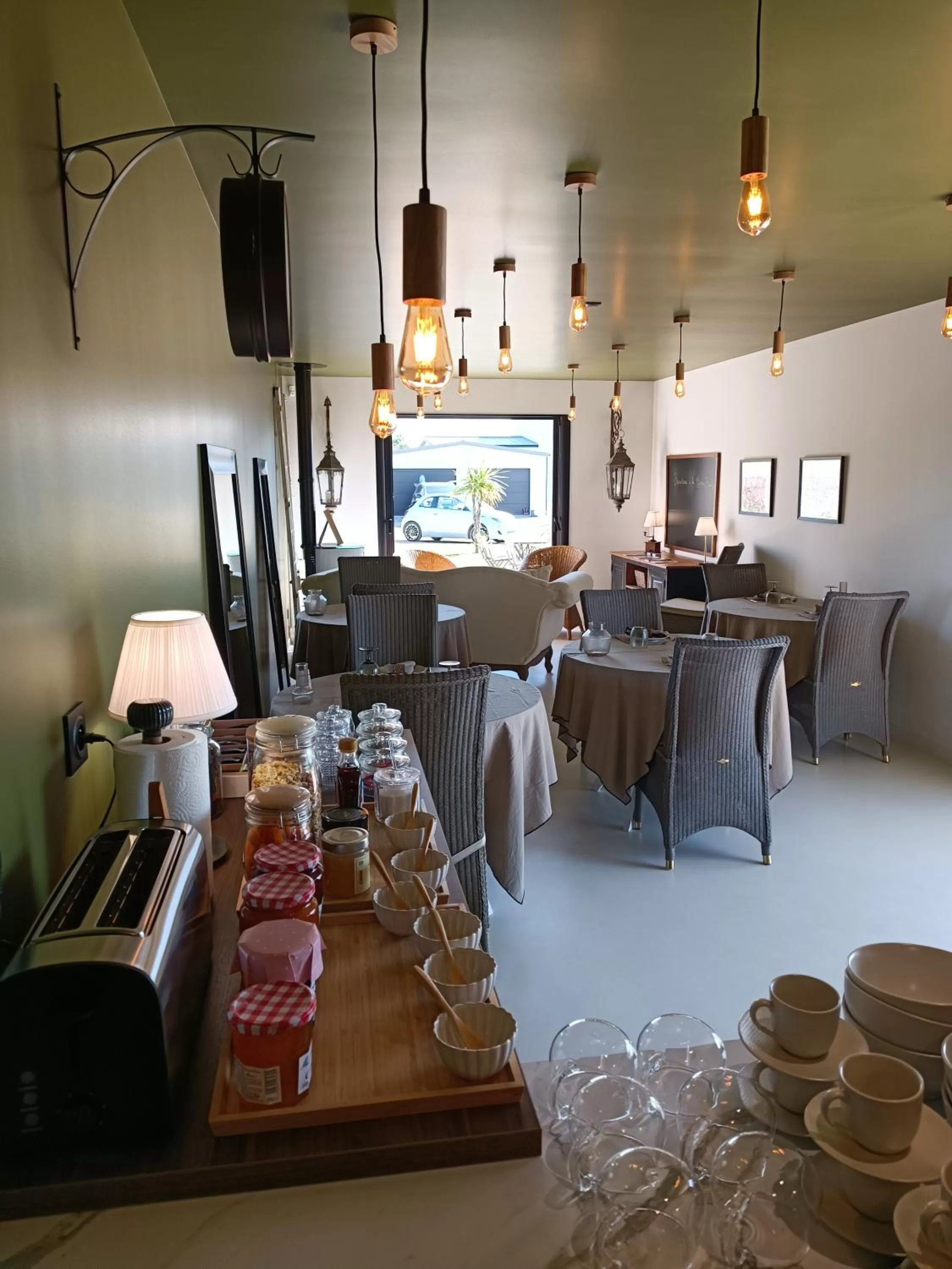 Buffet breakfast in Maison Bailly