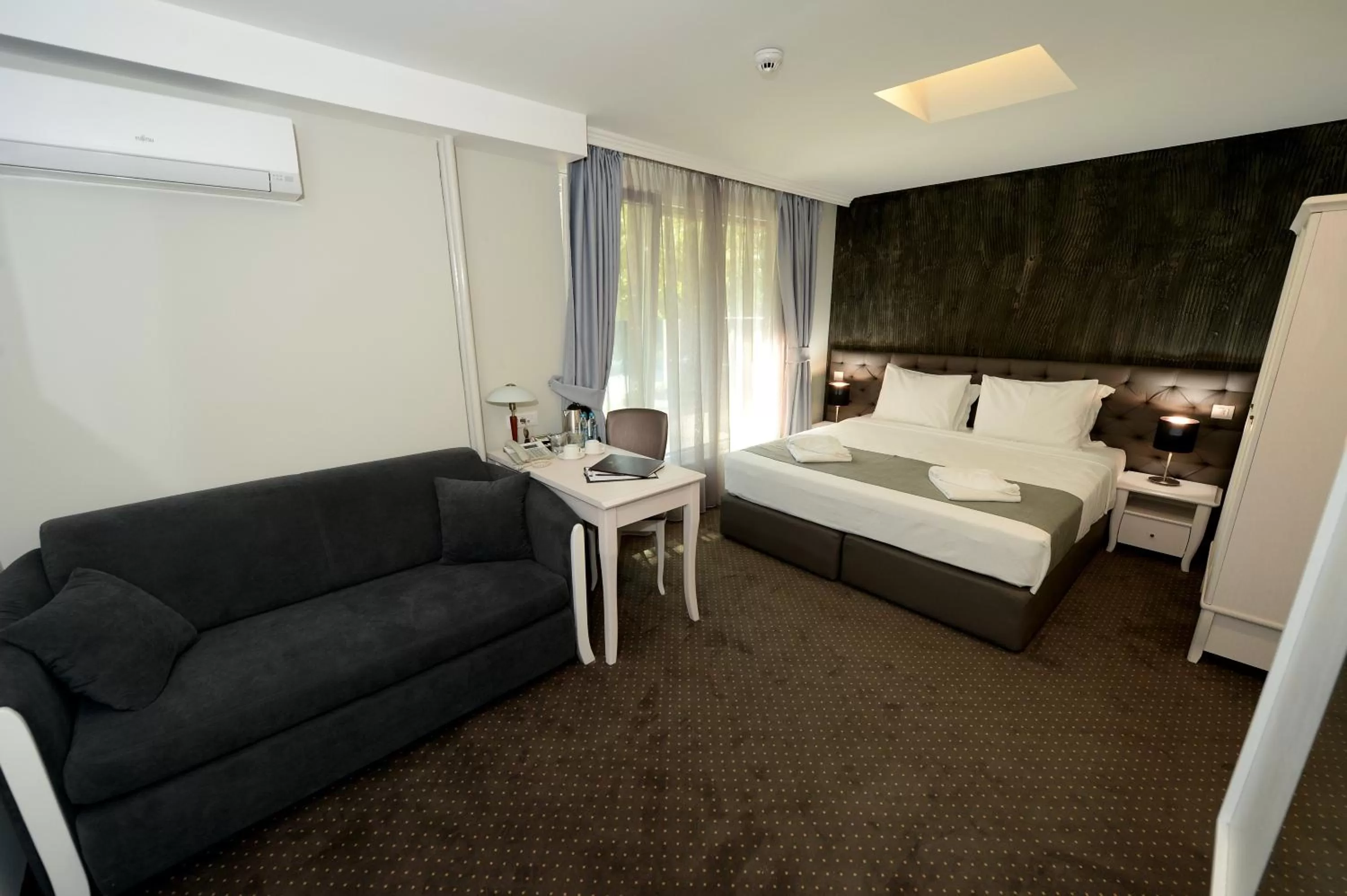 Photo of the whole room, Bed in Hotel Alexandar II