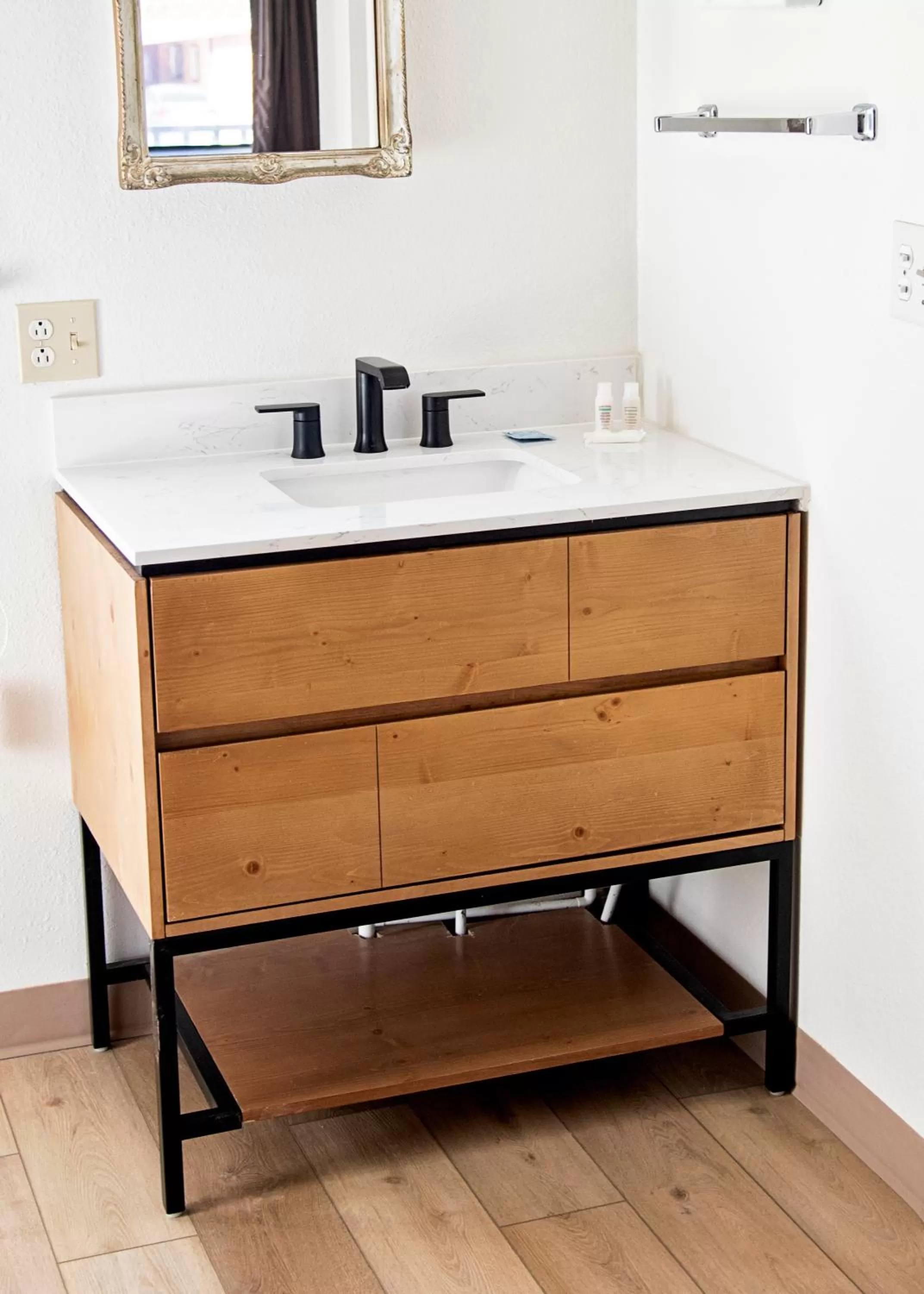 Bathroom in The Virginian Inn Moab Downtown