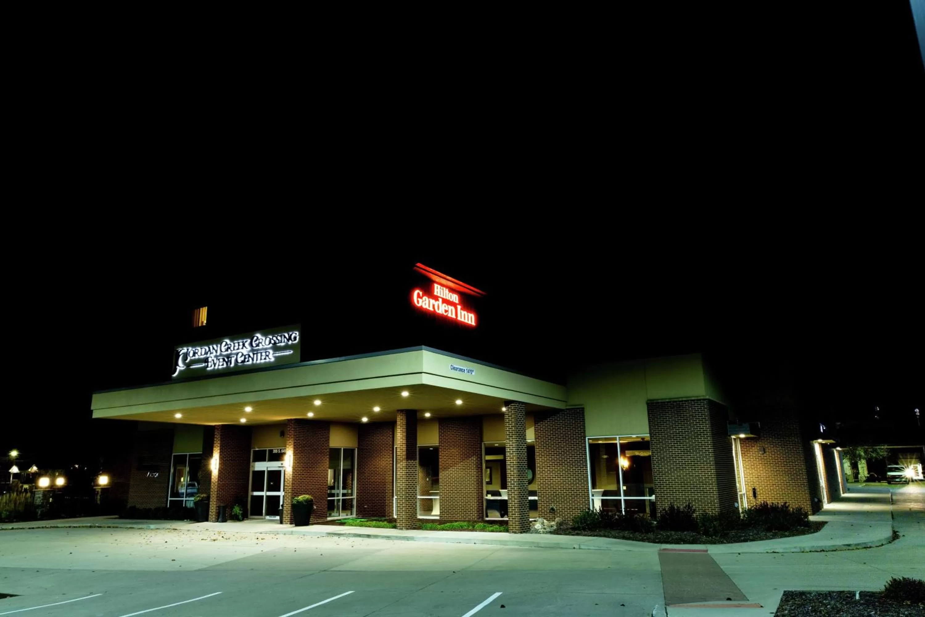 Property building in Hilton Garden Inn West Des Moines