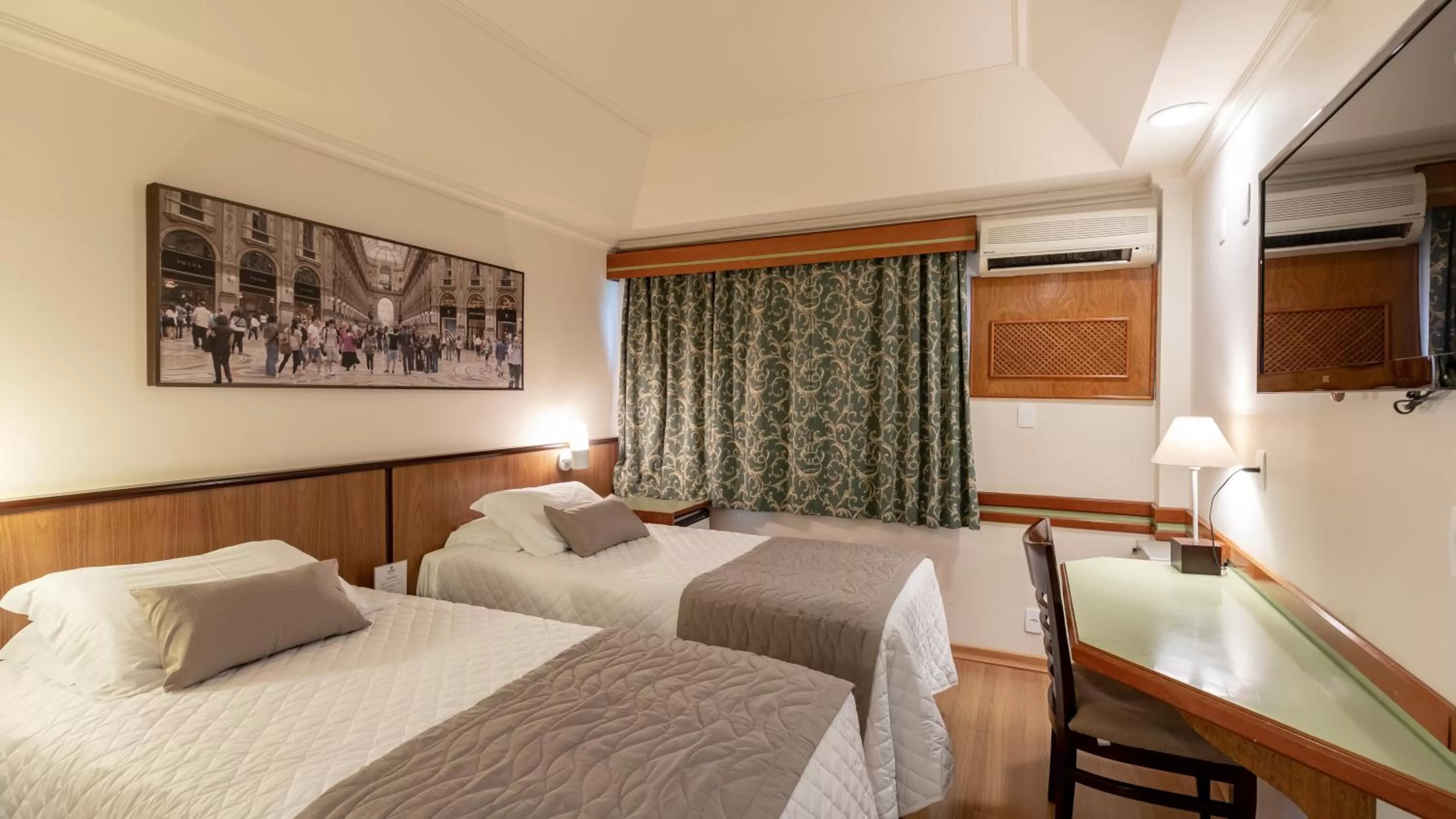 Bed in Hotel Bella Italia