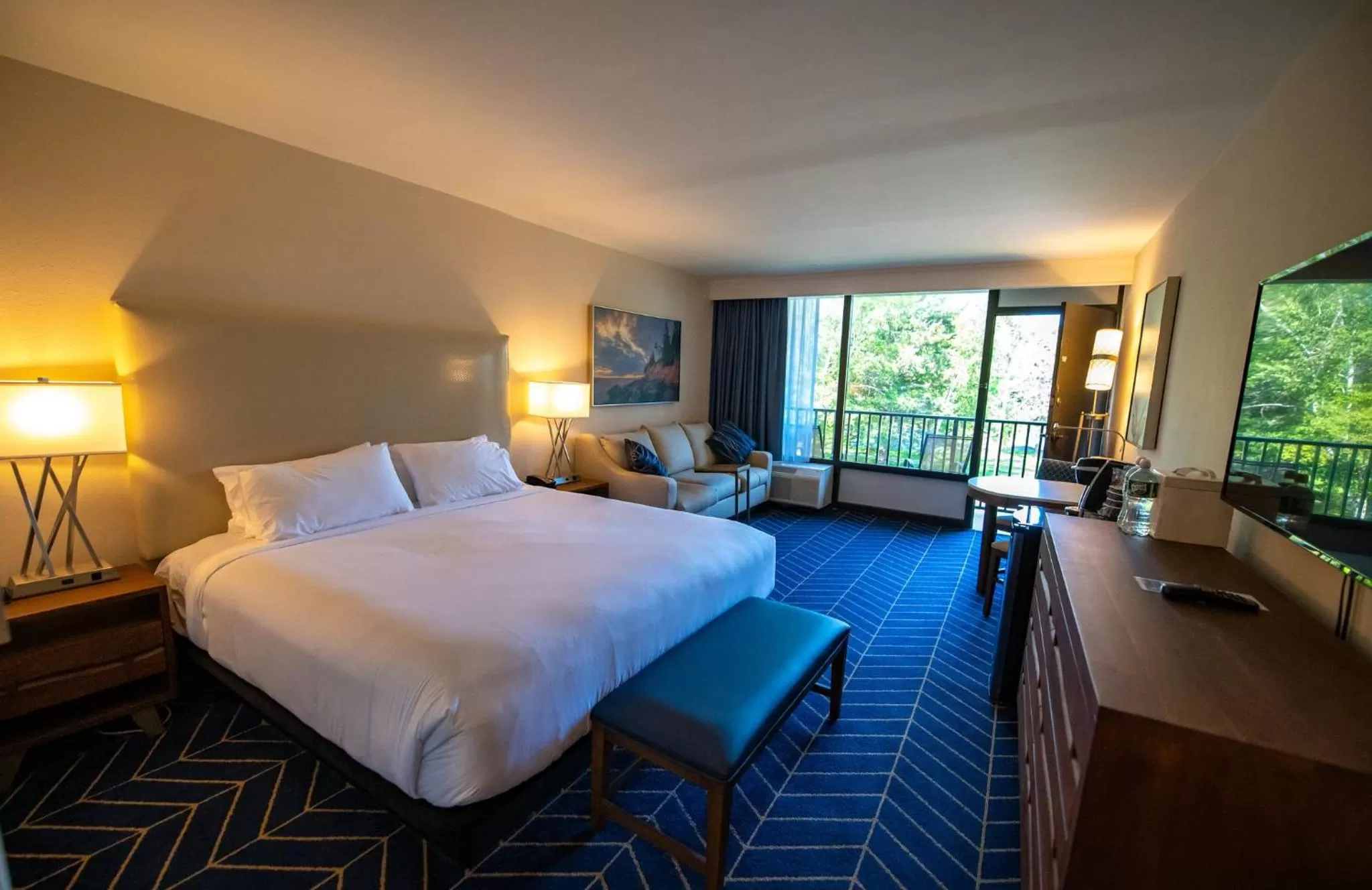 Photo of the whole room, Bed in Holiday Inn Bar Harbor Regency Hotel by IHG