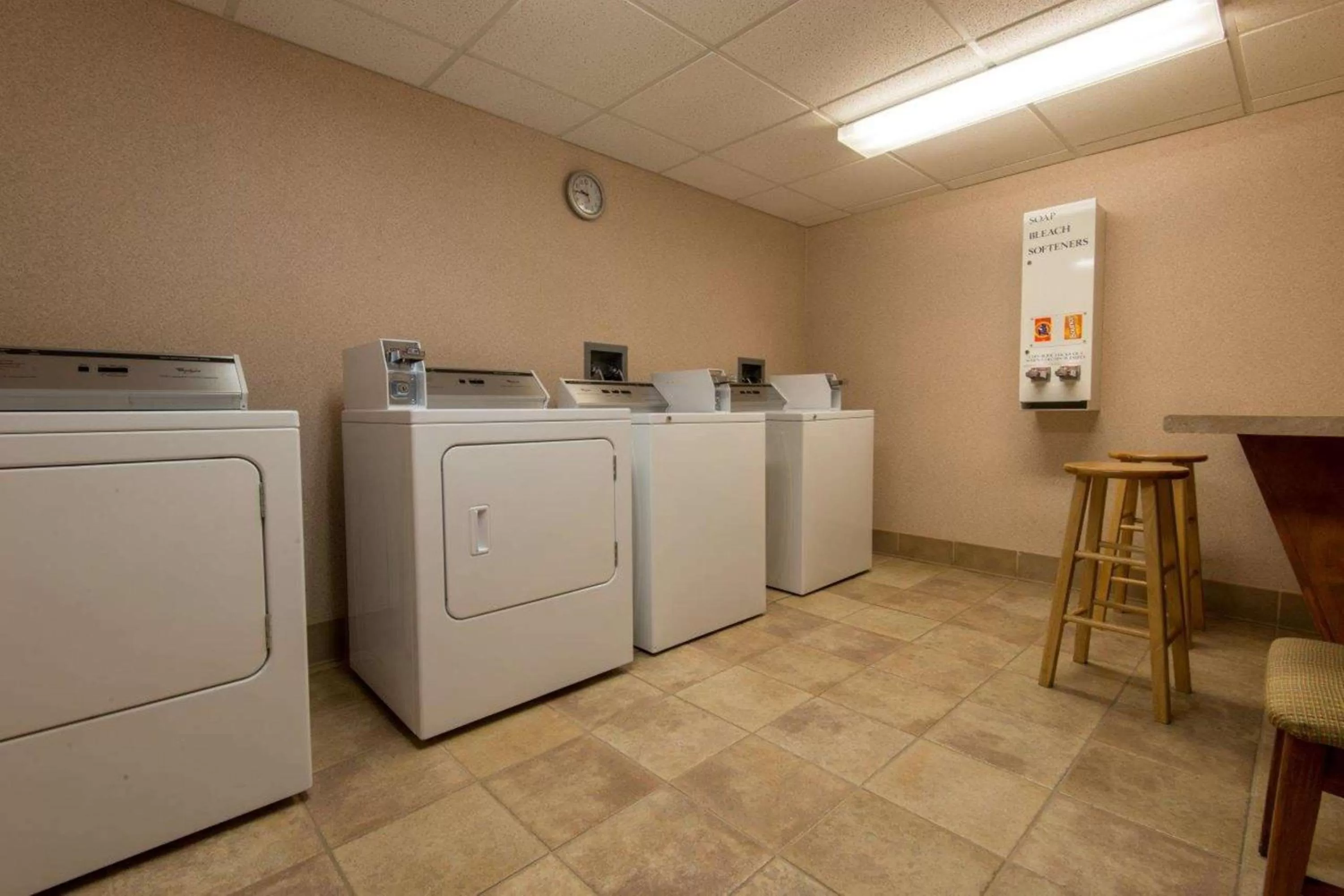 Property building in Hampton Inn White River Junction