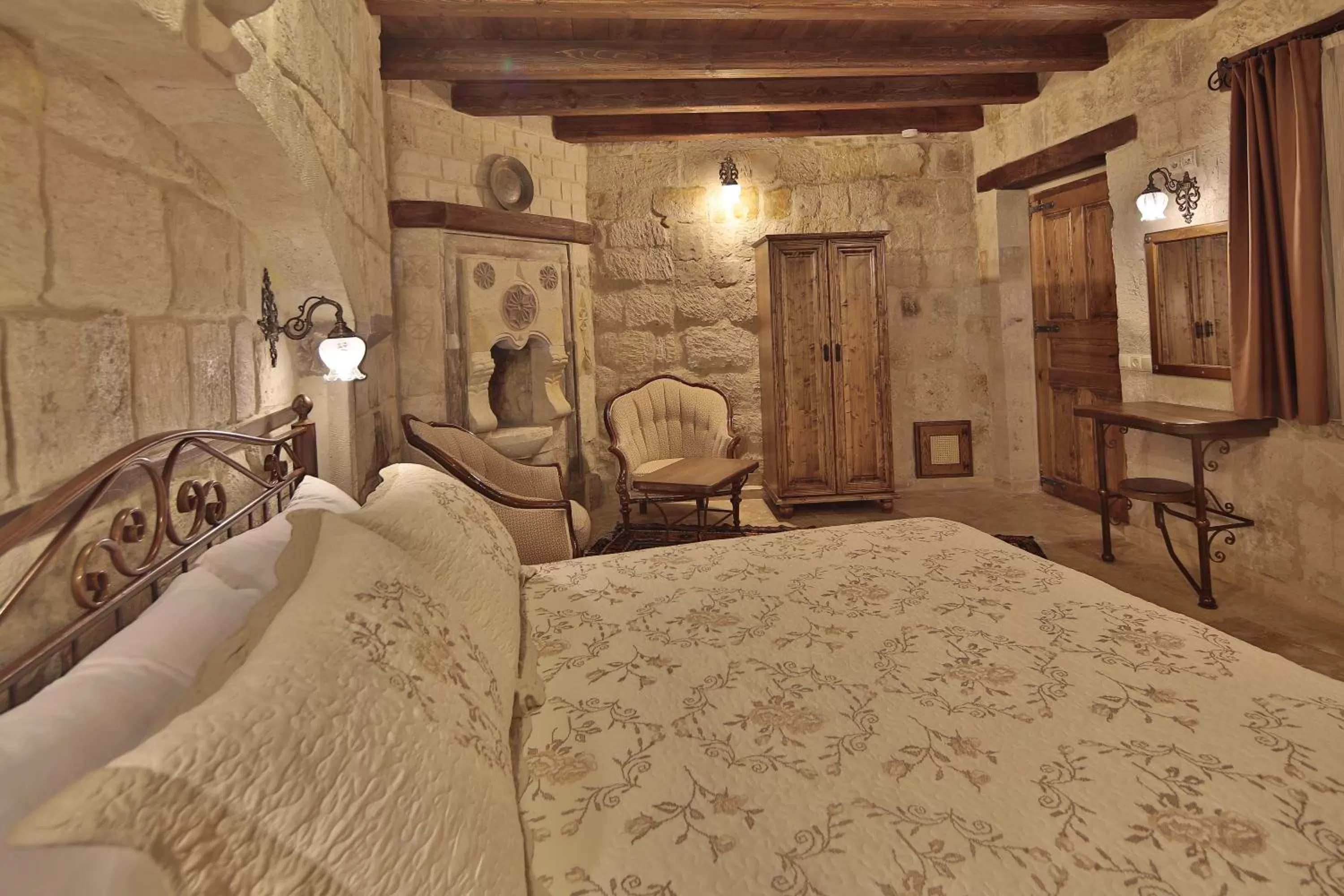 Bed in Vista Cave Hotel