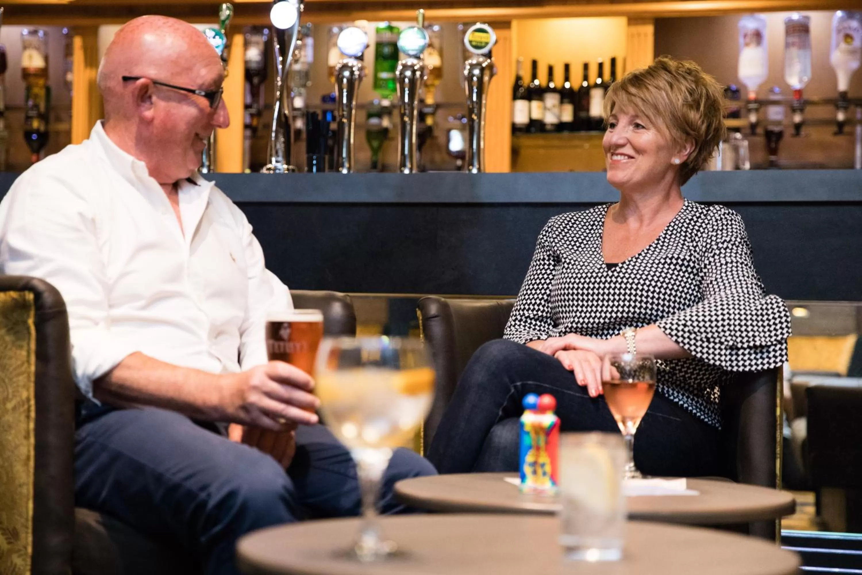 Lounge or bar in Cliffs Hotel