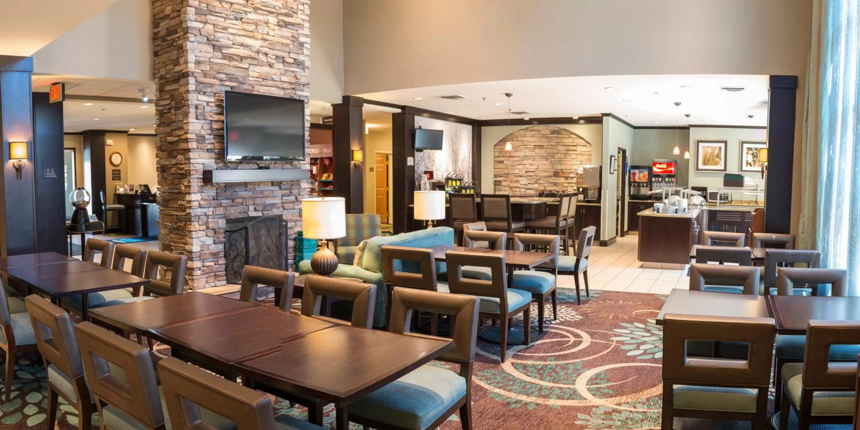 Restaurant/places to eat in Staybridge Suites Fargo by IHG