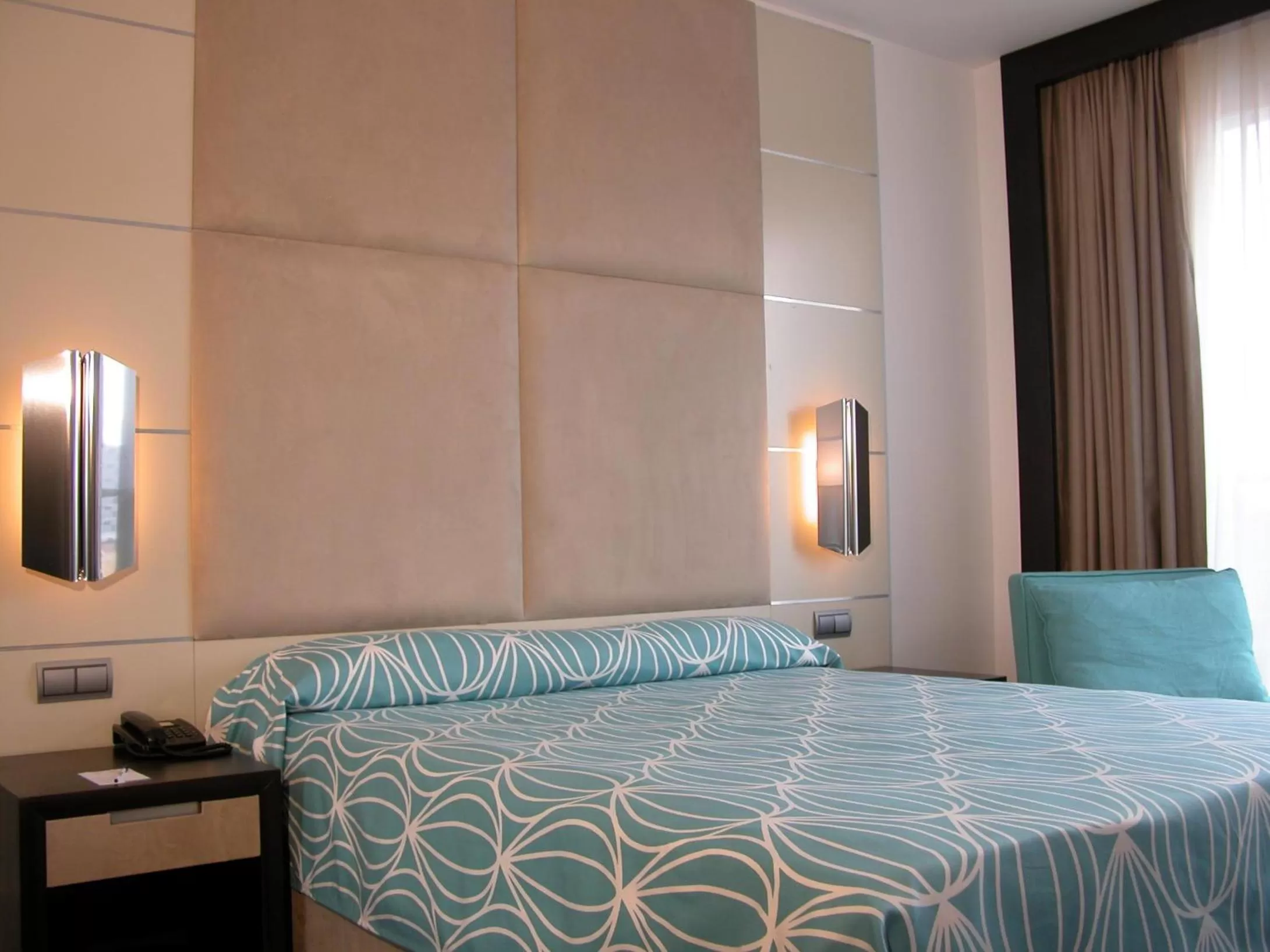 Bedroom, Bed in Hotel Beatriz Albacete & SPA