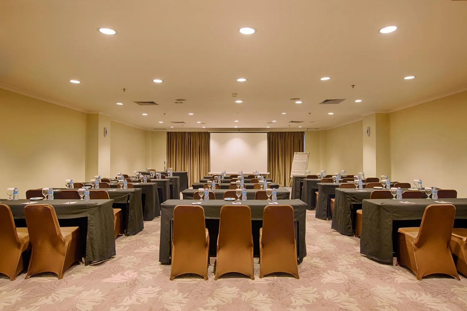 Business facilities in Royal Kuningan