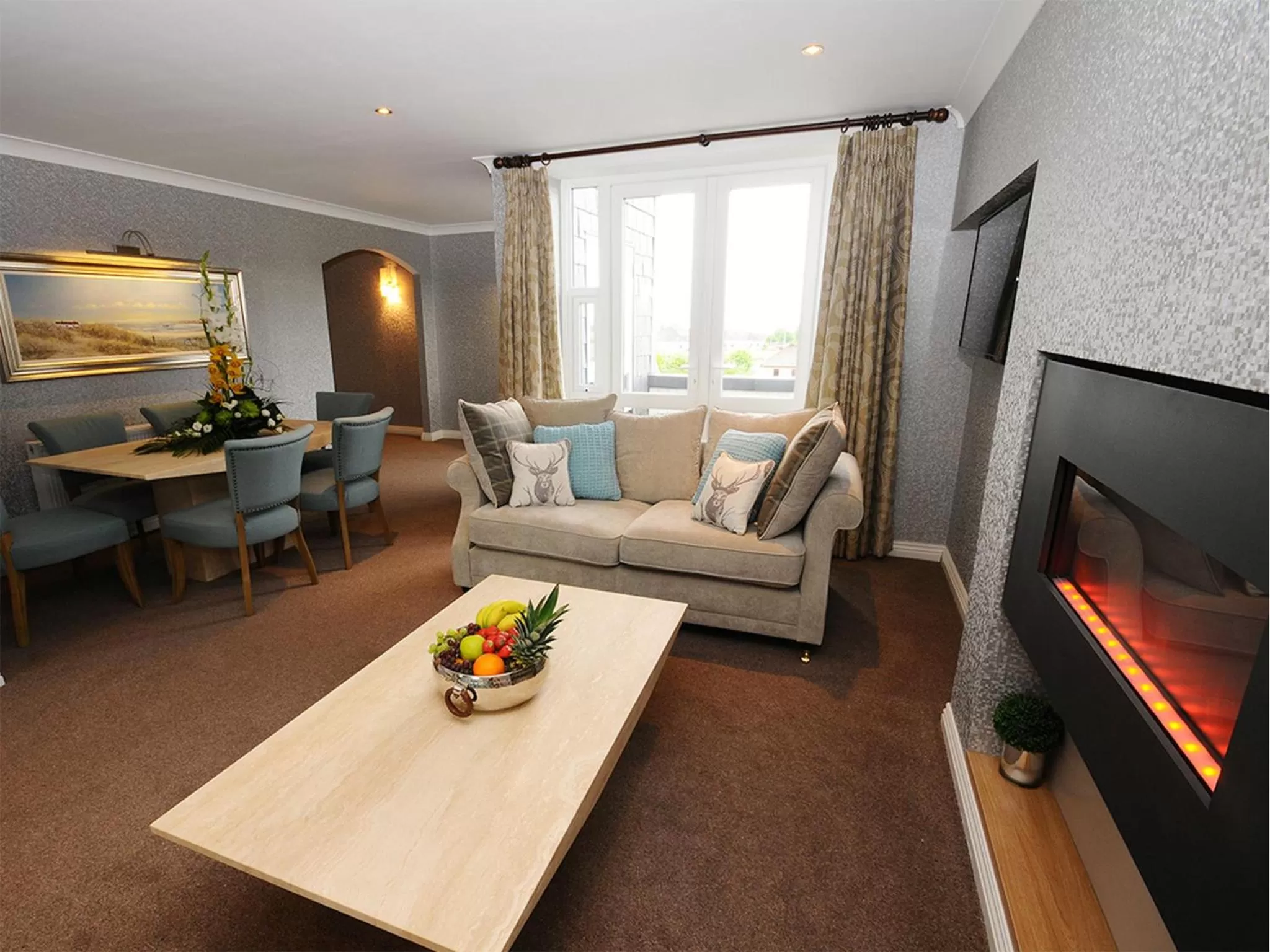 TV and multimedia in Flannery's Hotel