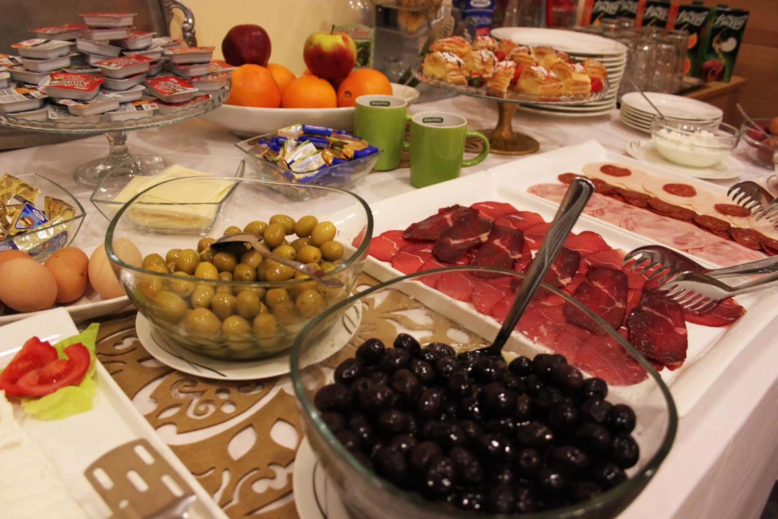 Buffet breakfast in Hotel Berr