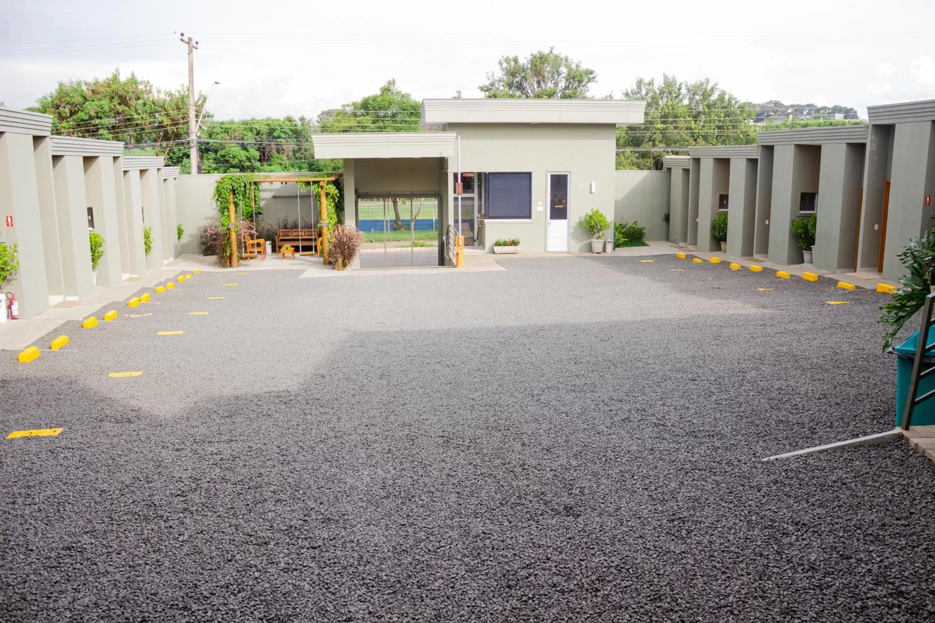 Day, Property Building in Pousada Bem Bom - Itu