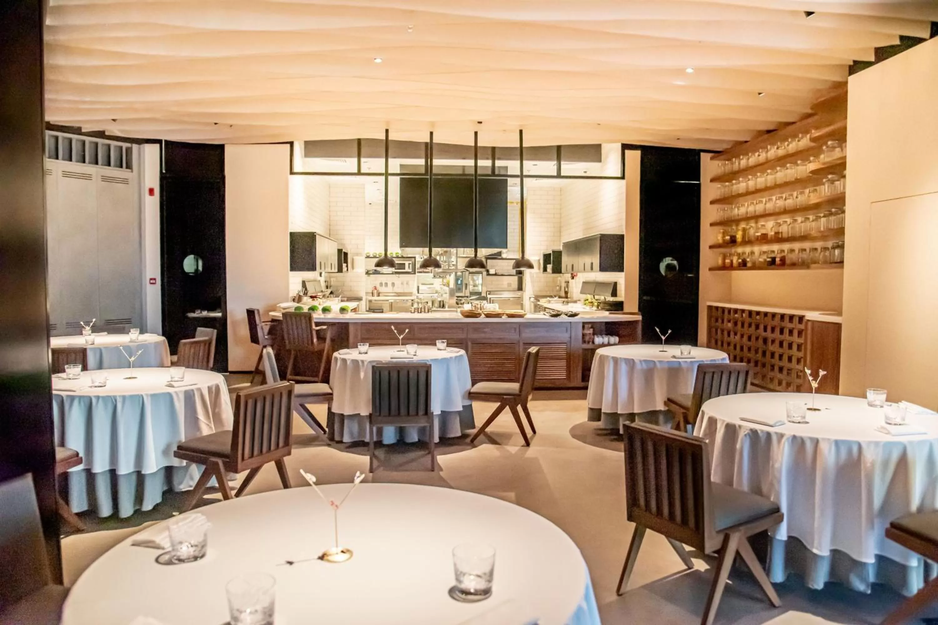 Restaurant/places to eat in The St. Regis Dubai, The Palm