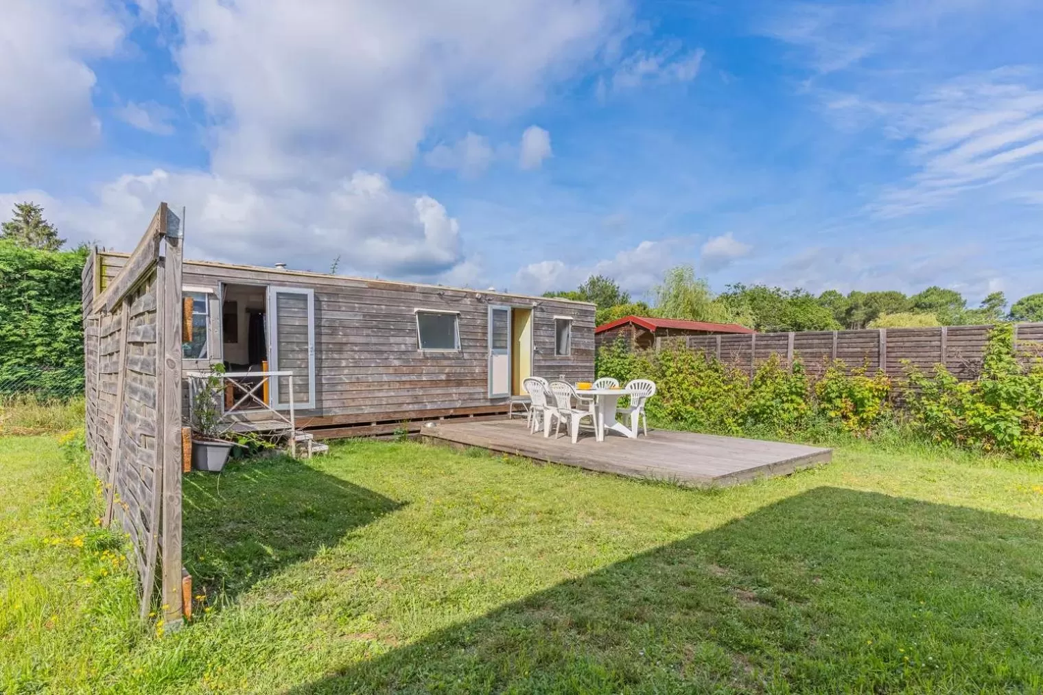 Patio, Property Building in Chez Lionel & Mathéis , joignable au zéro6trente53cinquante60