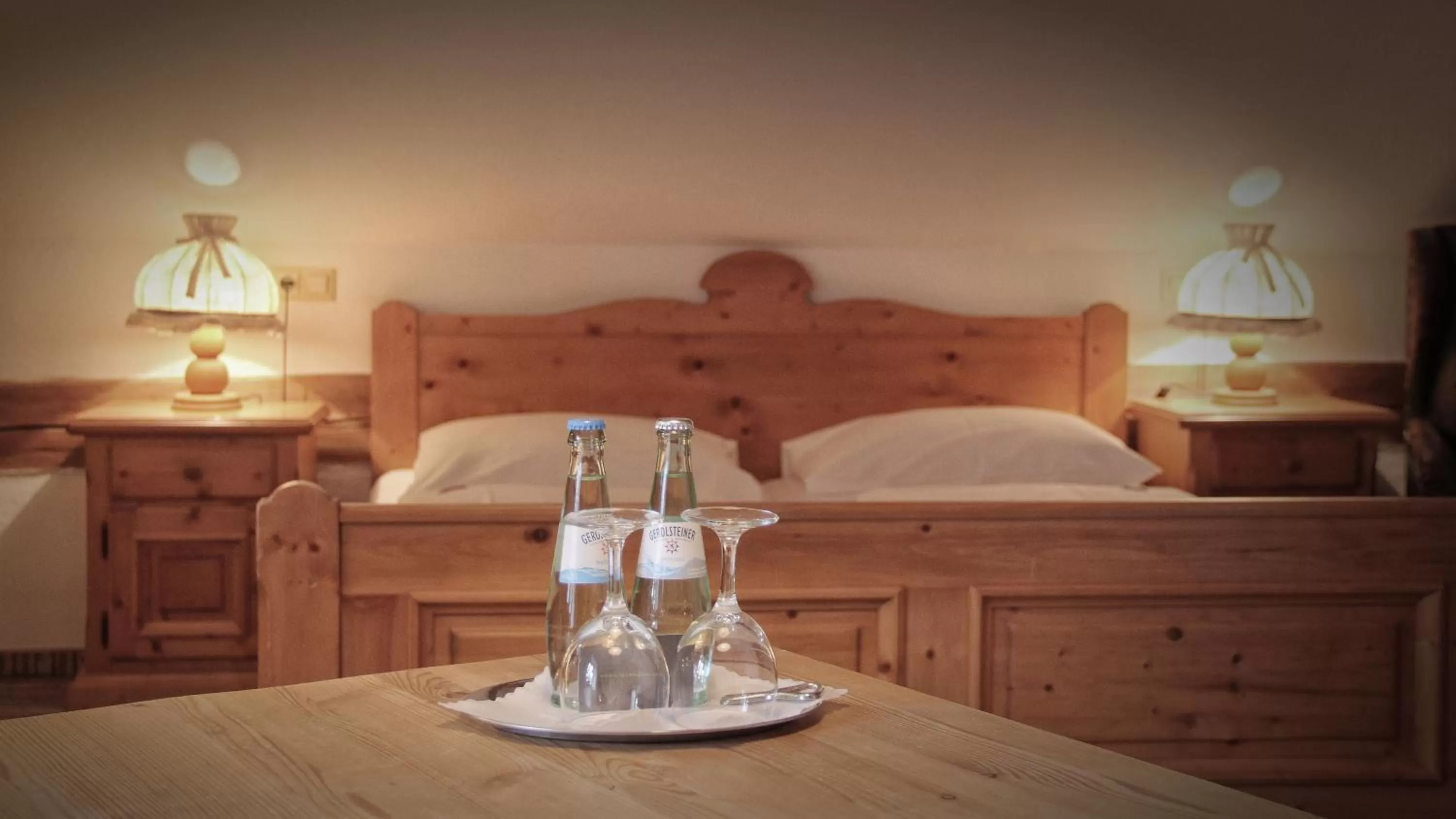 Decorative detail, Bed in Landhotel Schlappinger-Hof