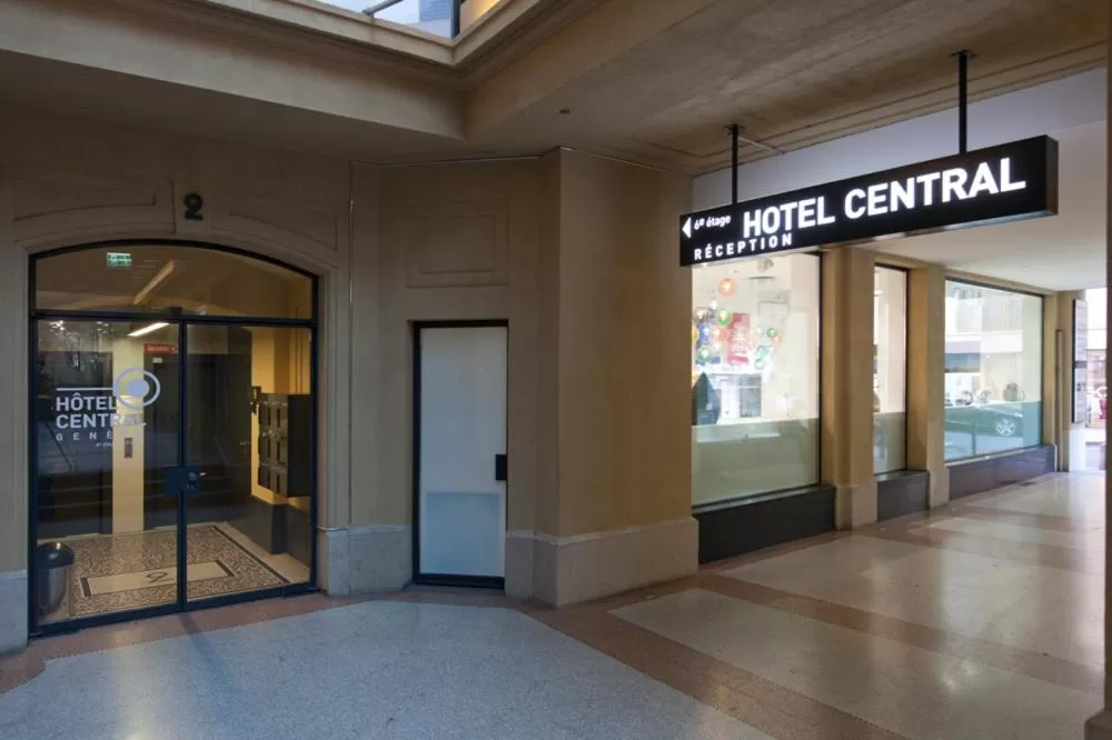 Facade/entrance in Hotel Central