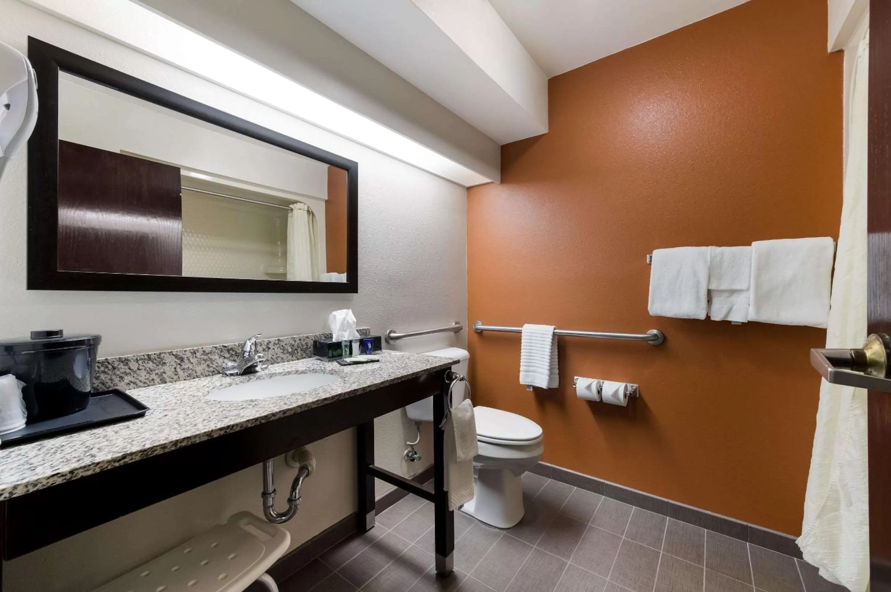 Bedroom in Sleep Inn Kernersville I-40