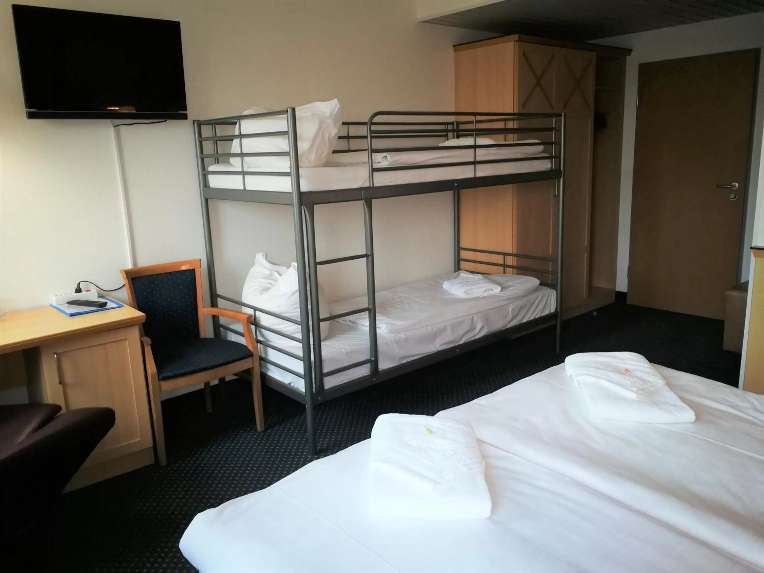 Bed in Hotel NEAR BY