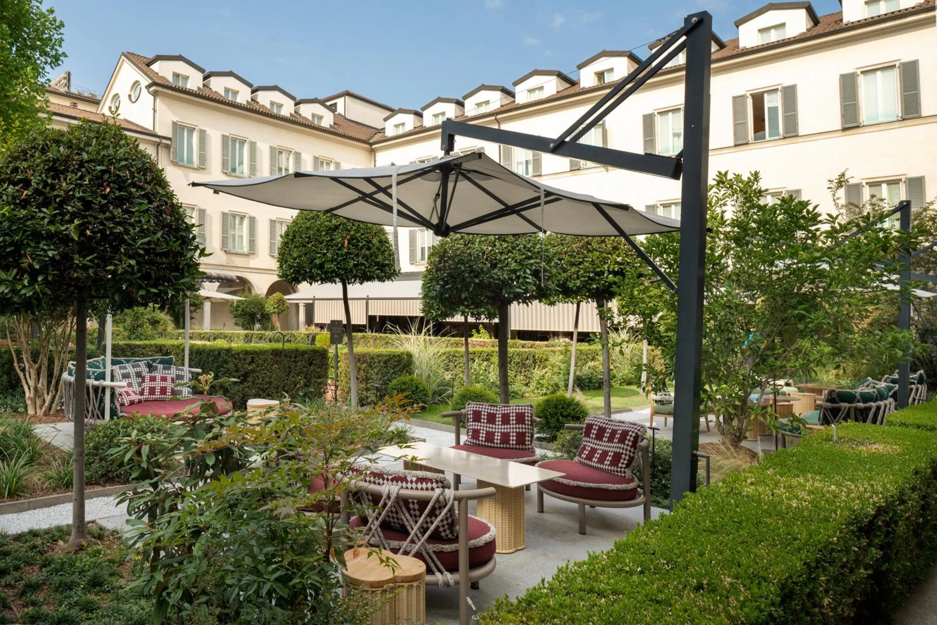 Garden in Four Seasons Hotel Milano