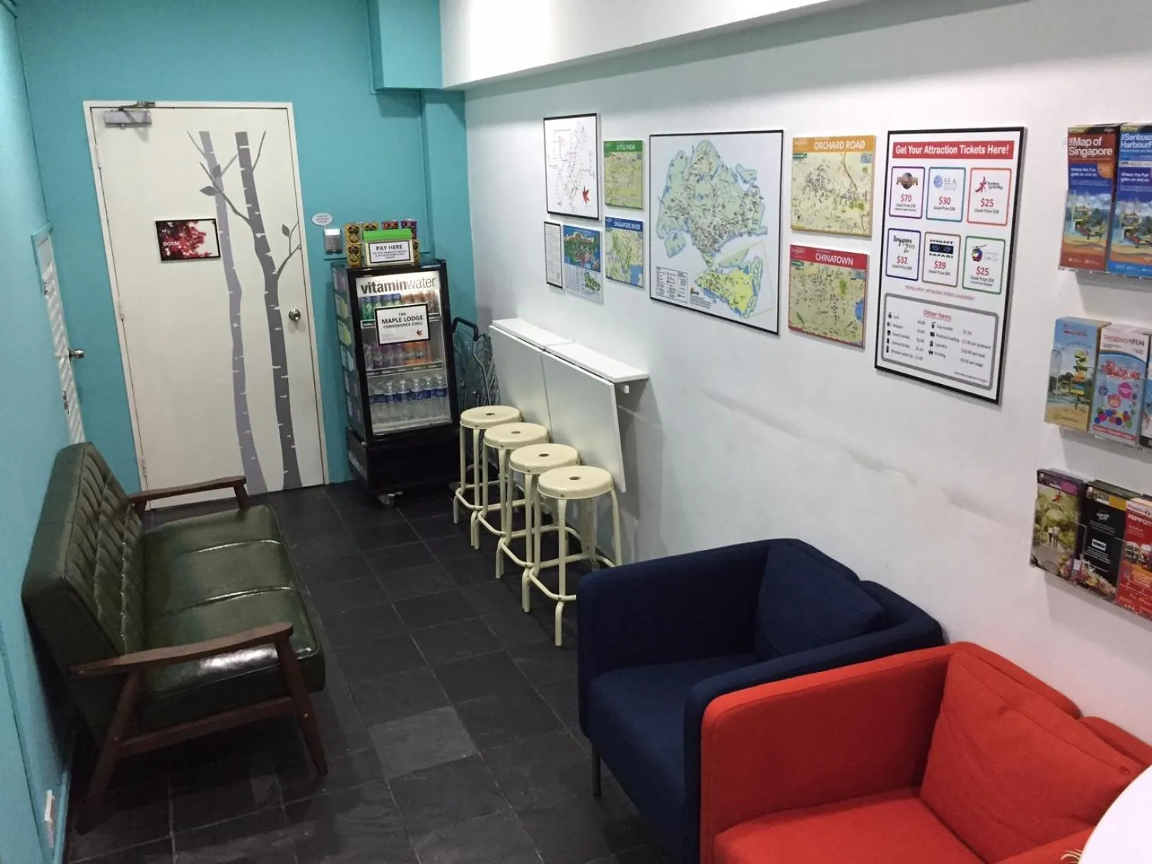 Living room in Royal Lodge @ Pagoda Street