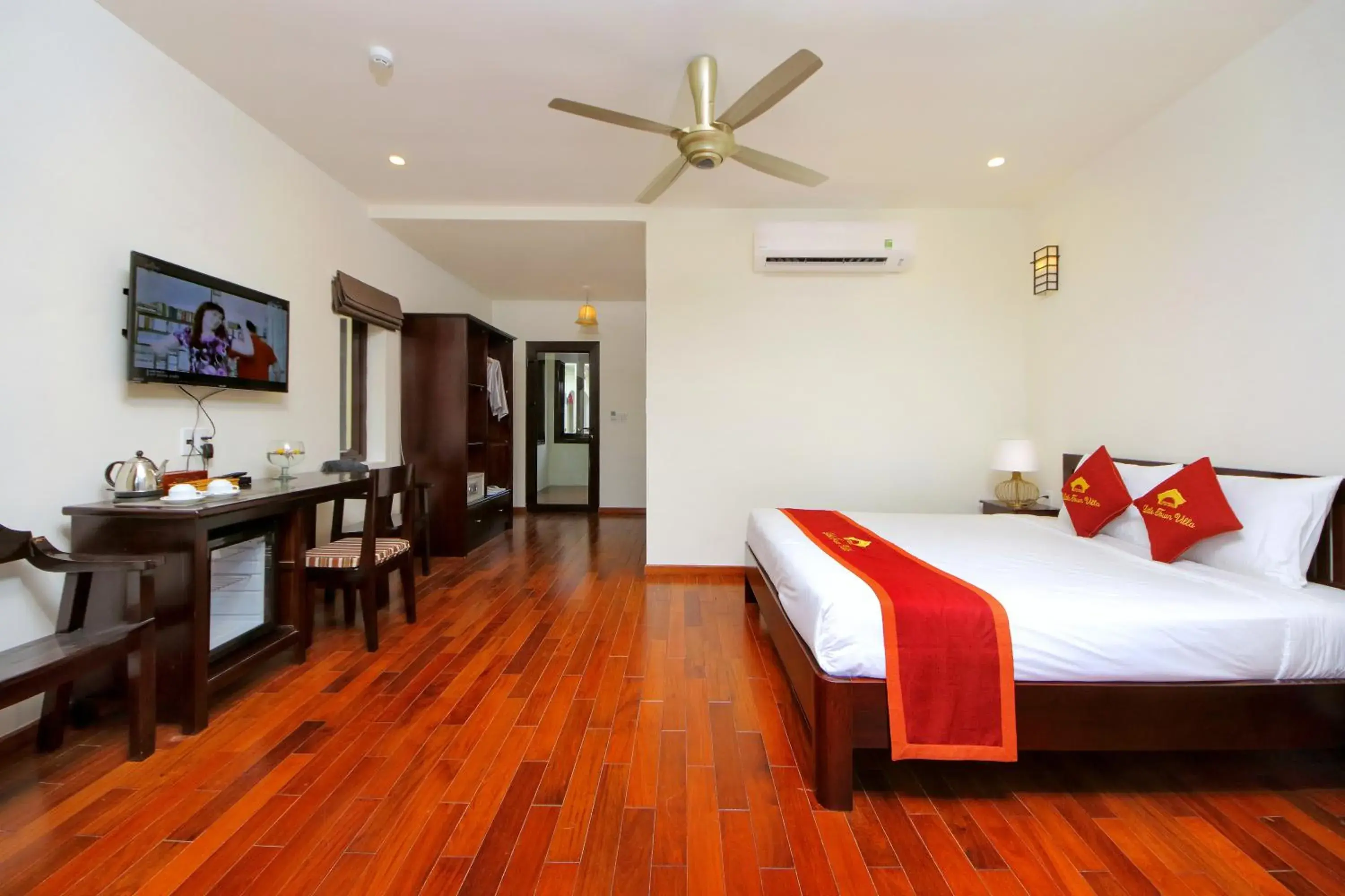 Superior Double Room with Garden View in Little Town Villa Superior Double Room with Garden View in Little Town Villa