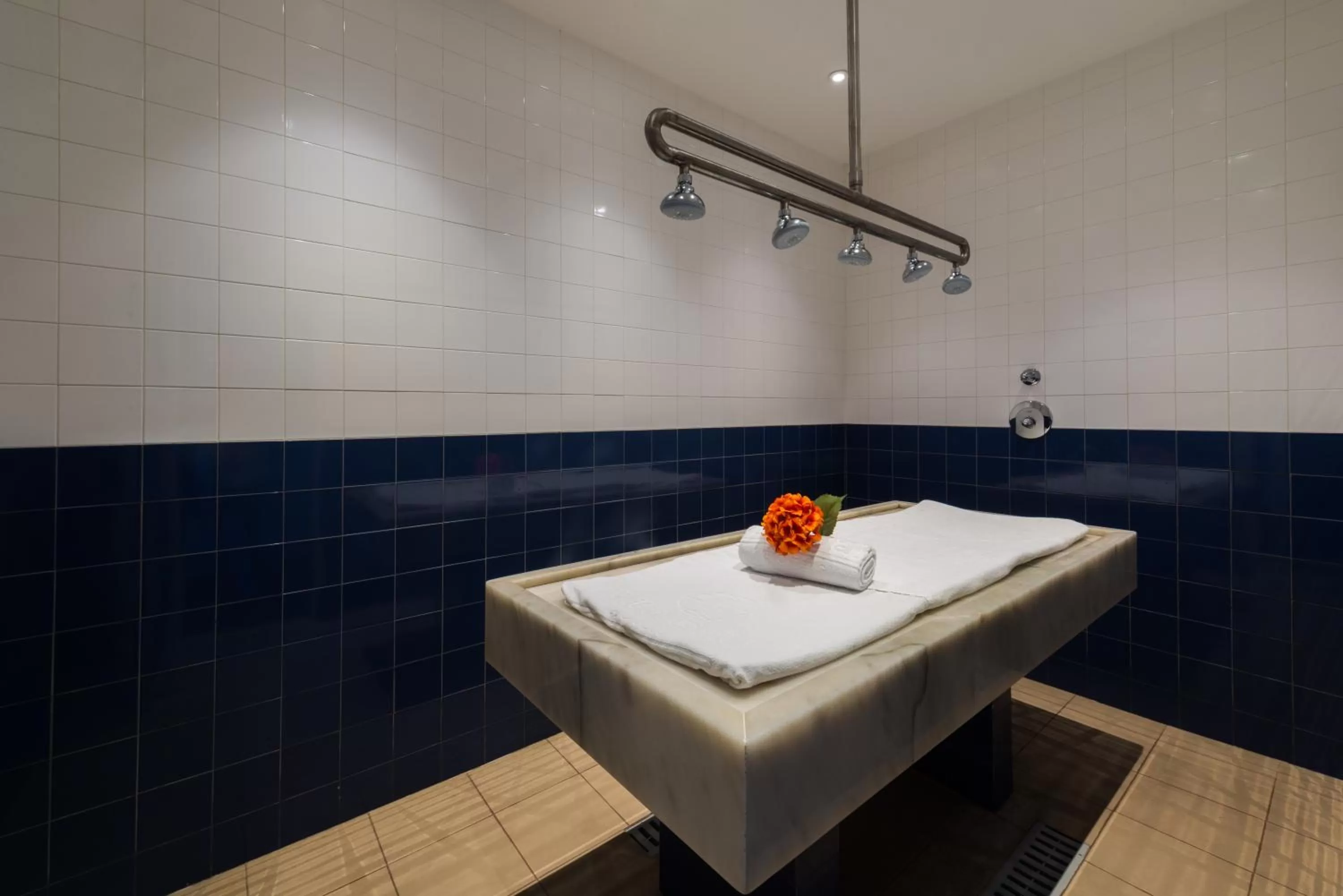 Massage in Vila Gale Porto - Centro