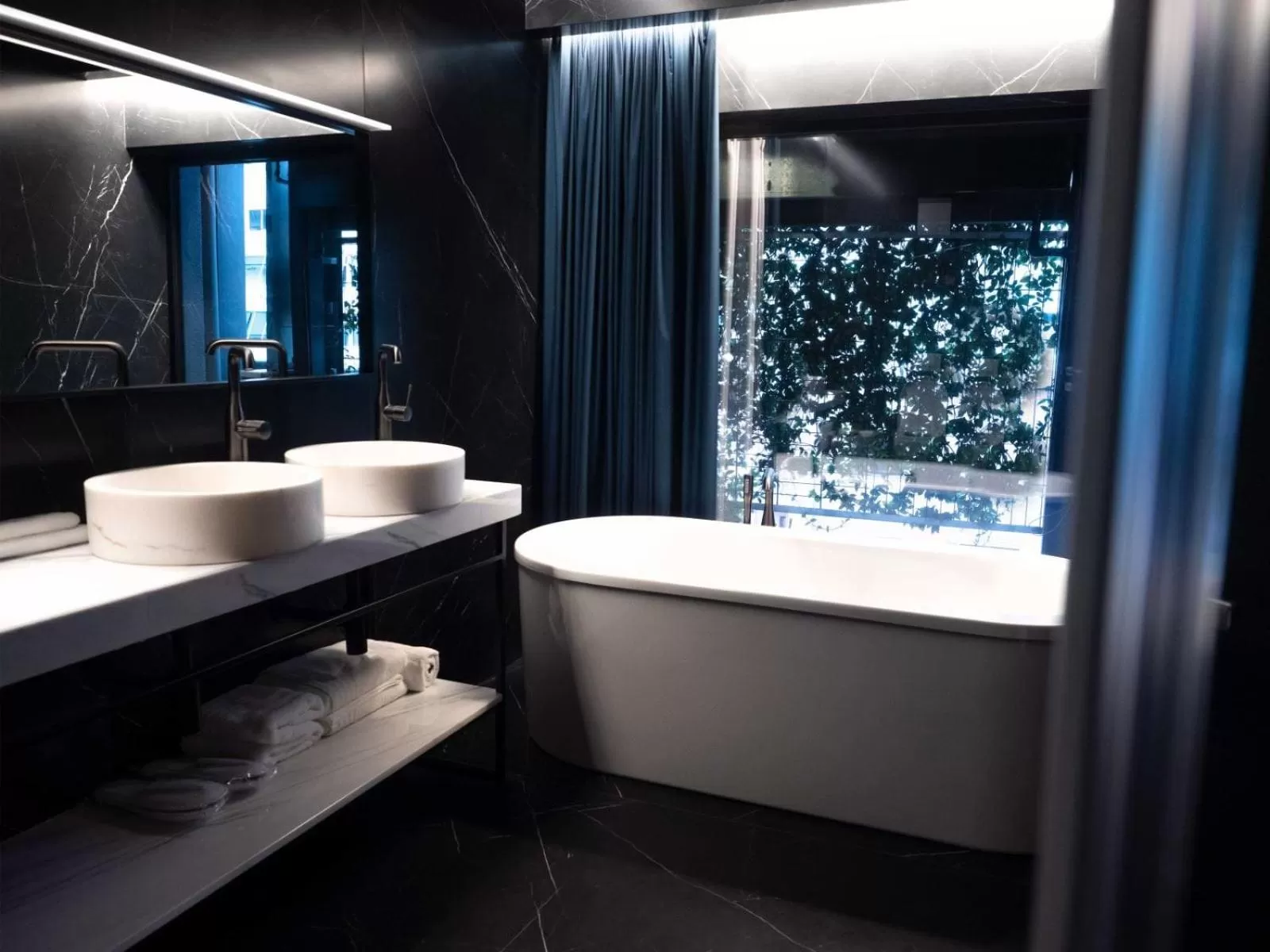 Bathroom in Moncafe BoutiqueHotel Spa