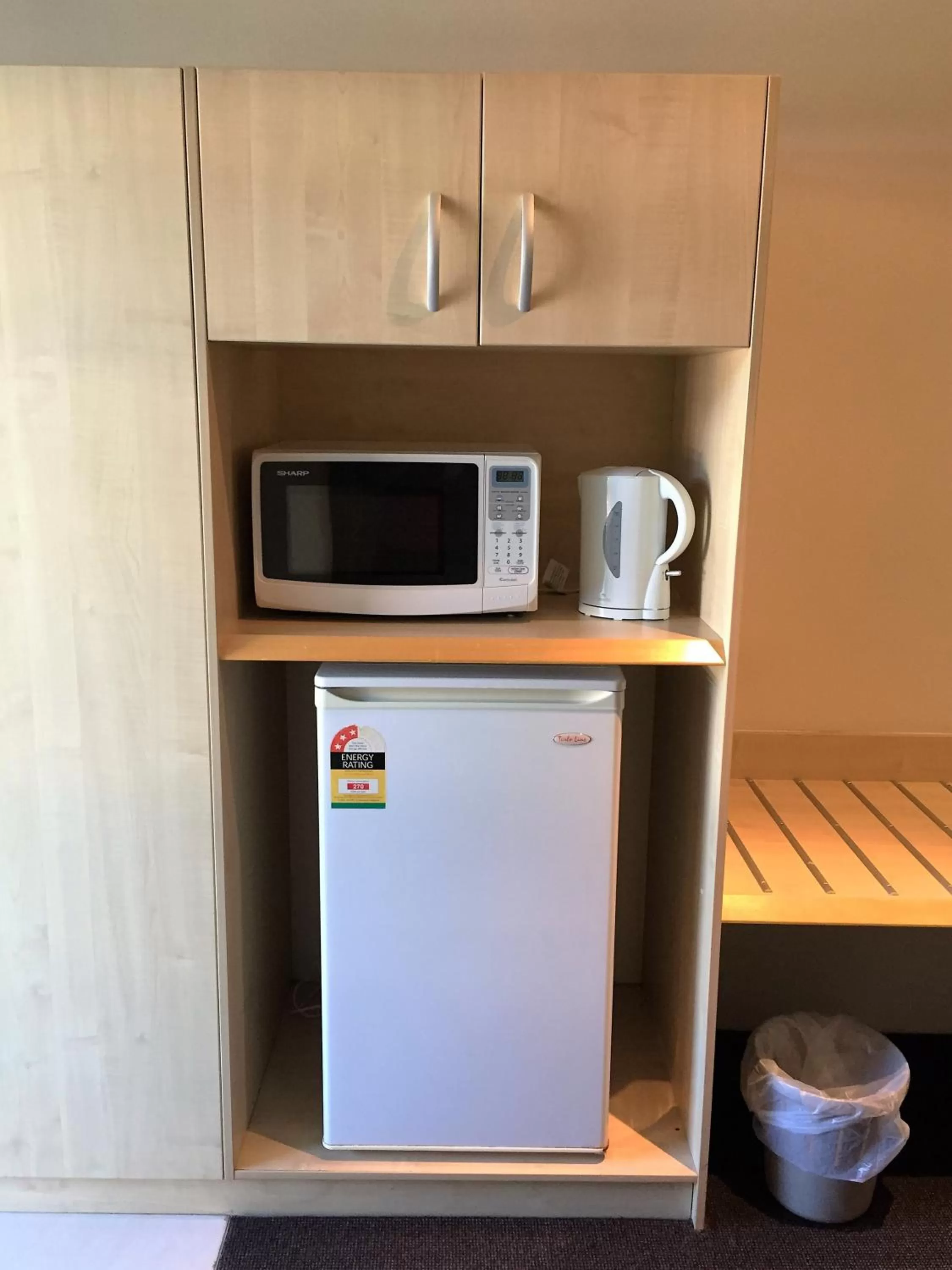 Coffee/tea facilities in Red Bridge Motor Inn