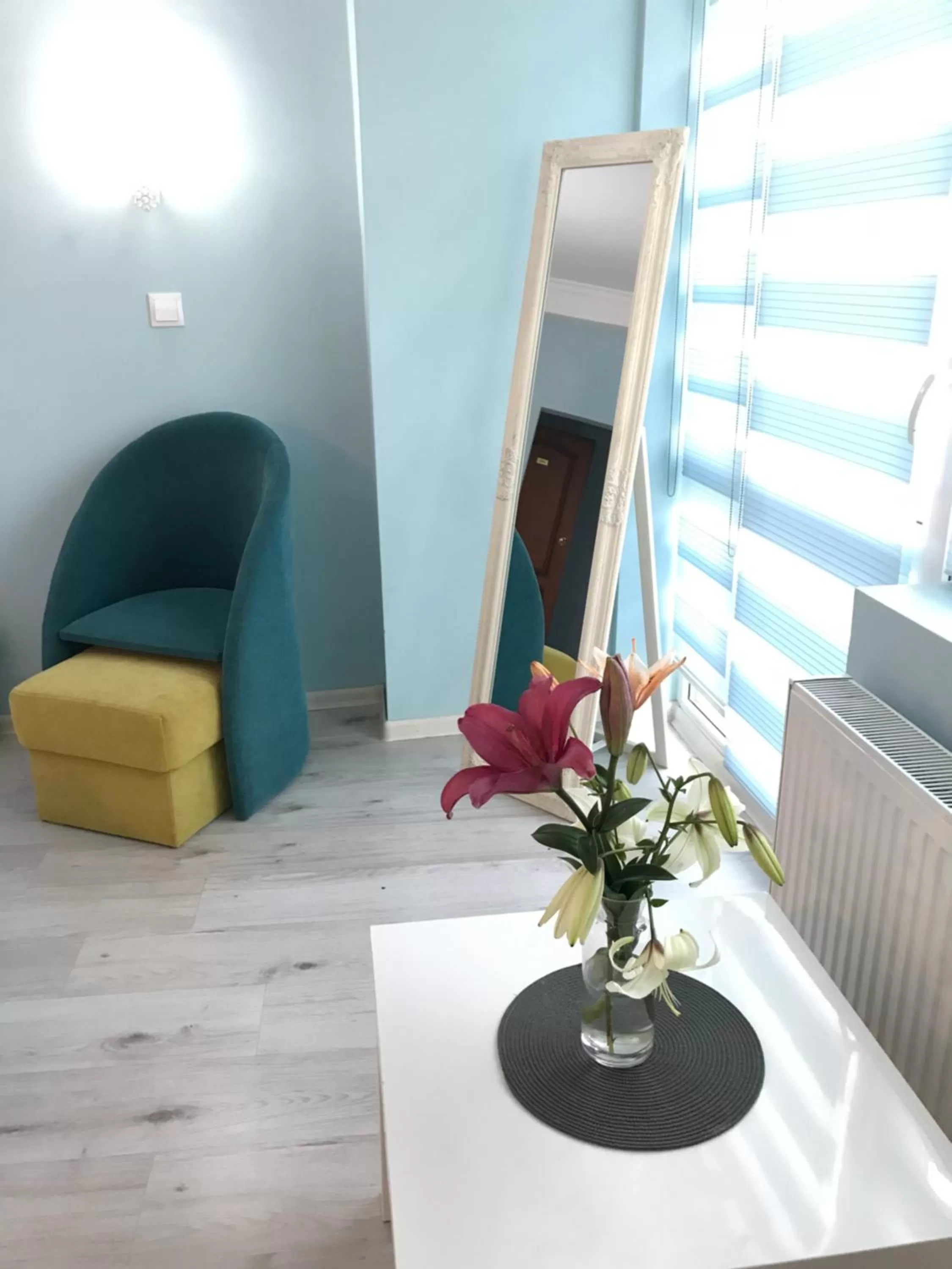 Seating Area in White Rose Family Guest House